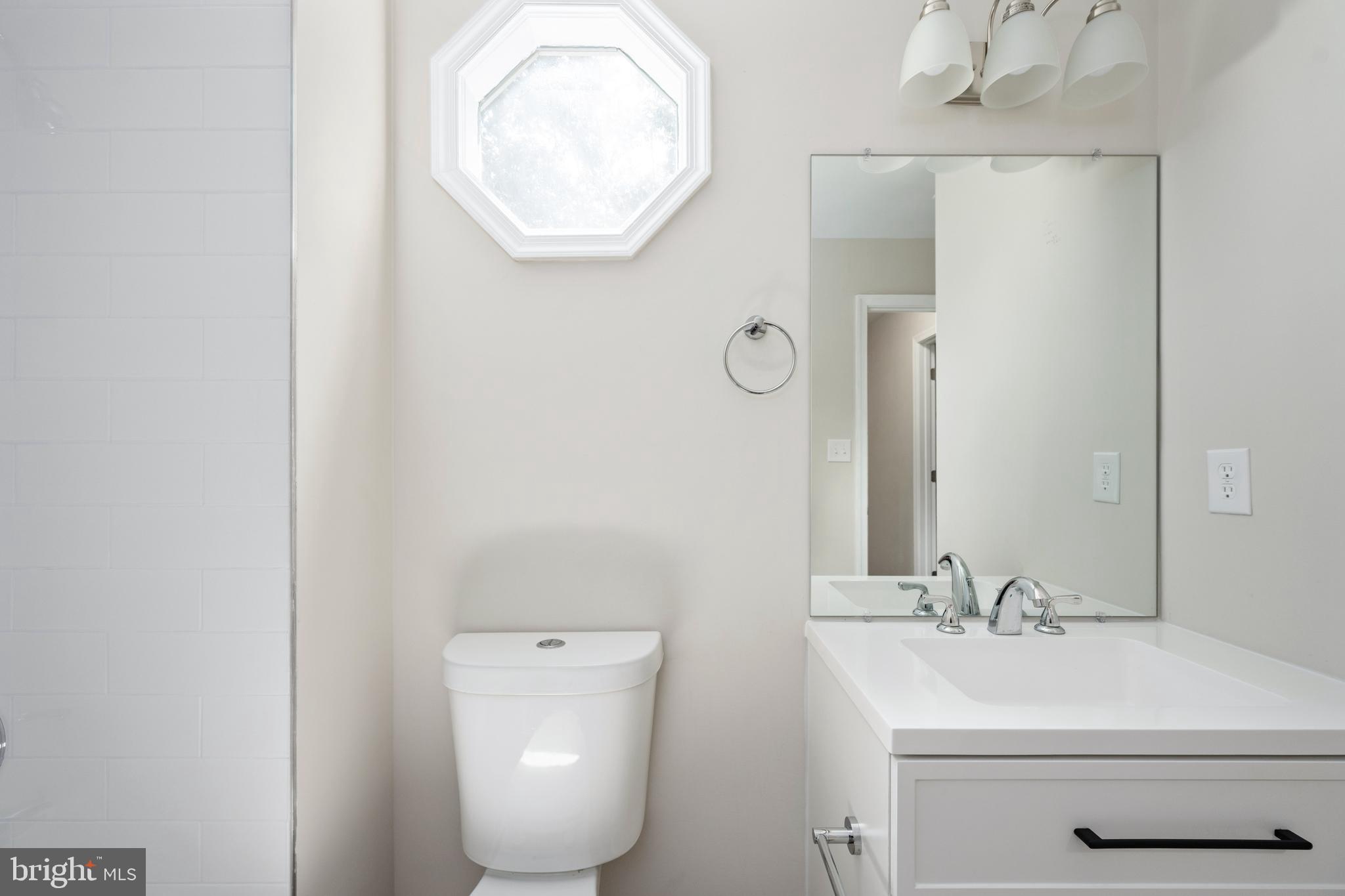 BREEZEWOOD - Residential