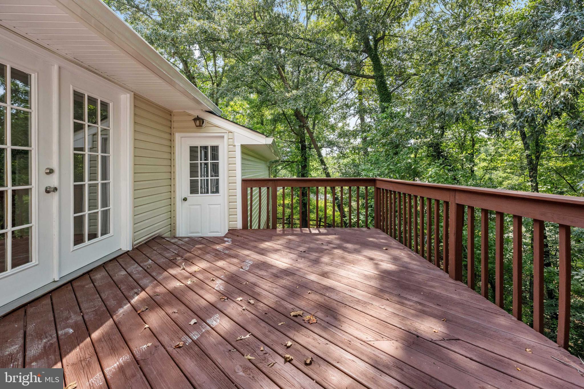 BREEZEWOOD - Residential