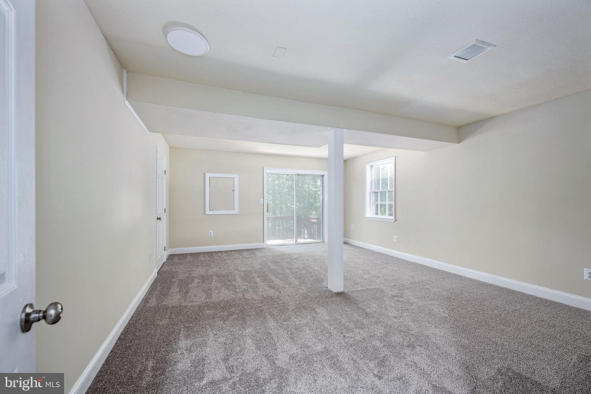 BREEZEWOOD - Residential