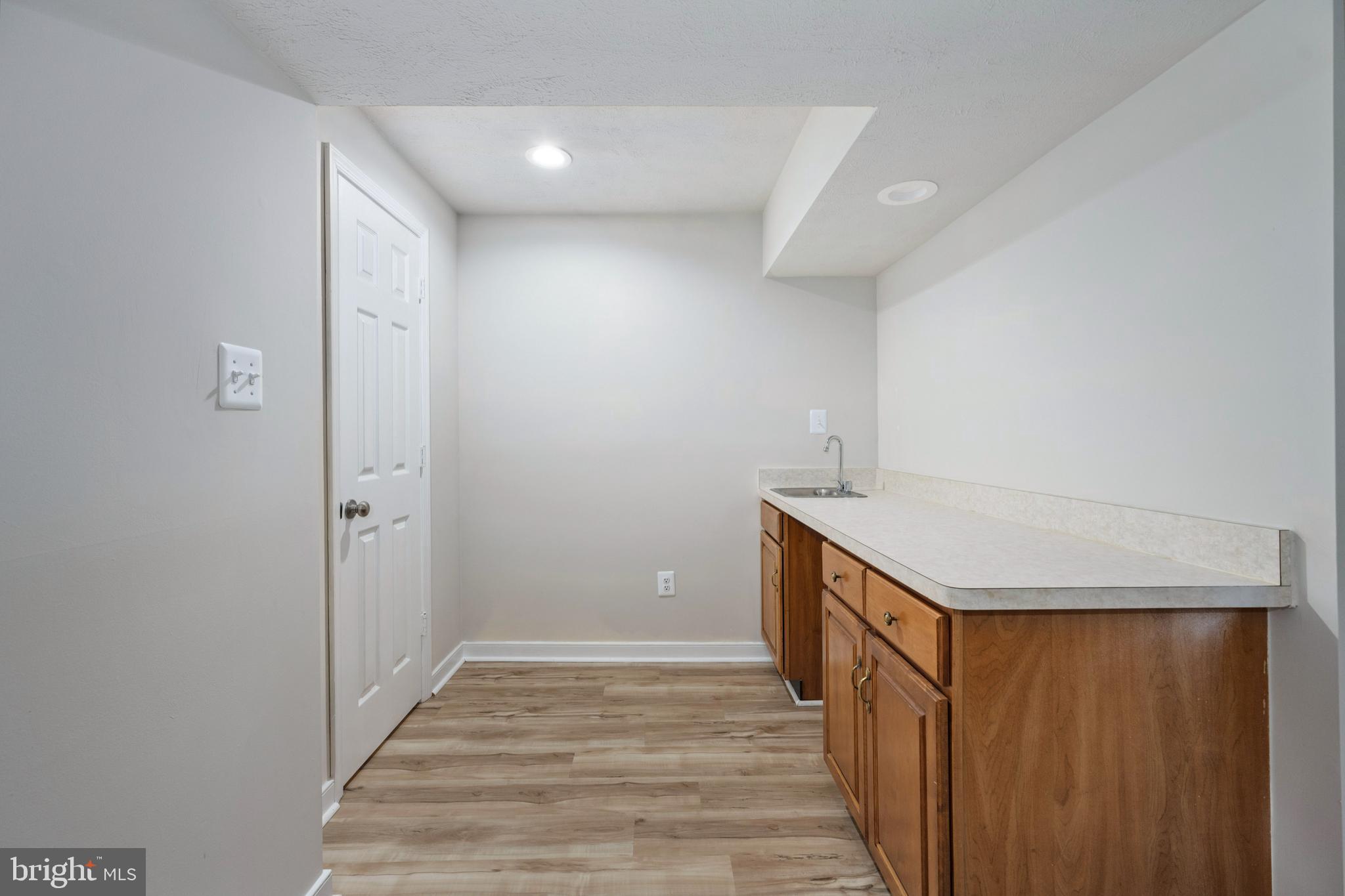 BREEZEWOOD - Residential