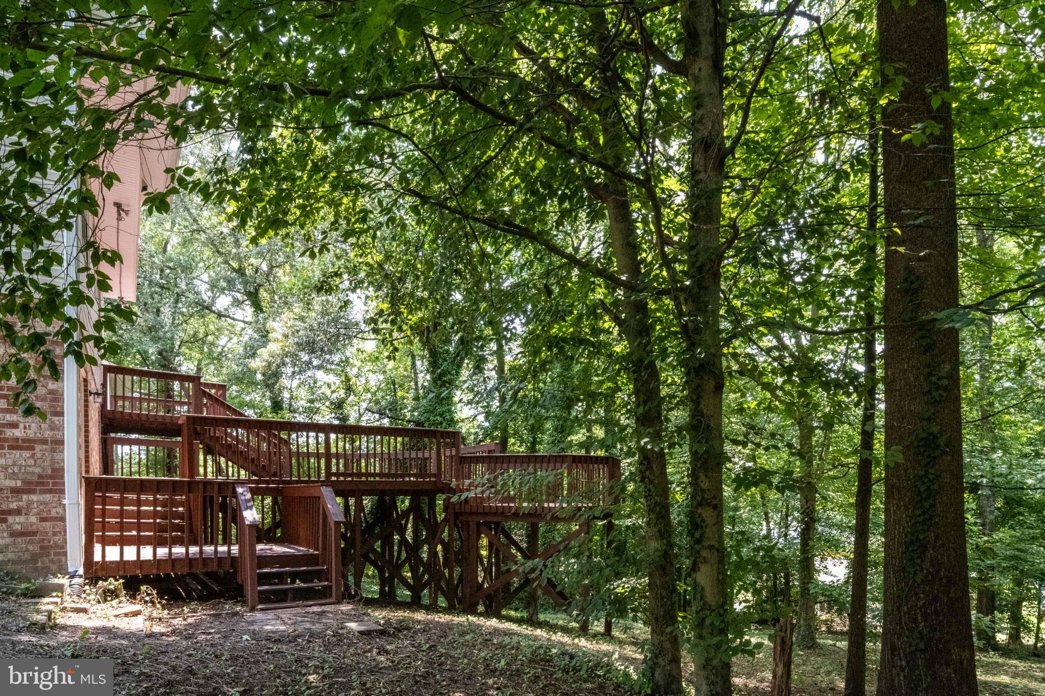 BREEZEWOOD - Residential