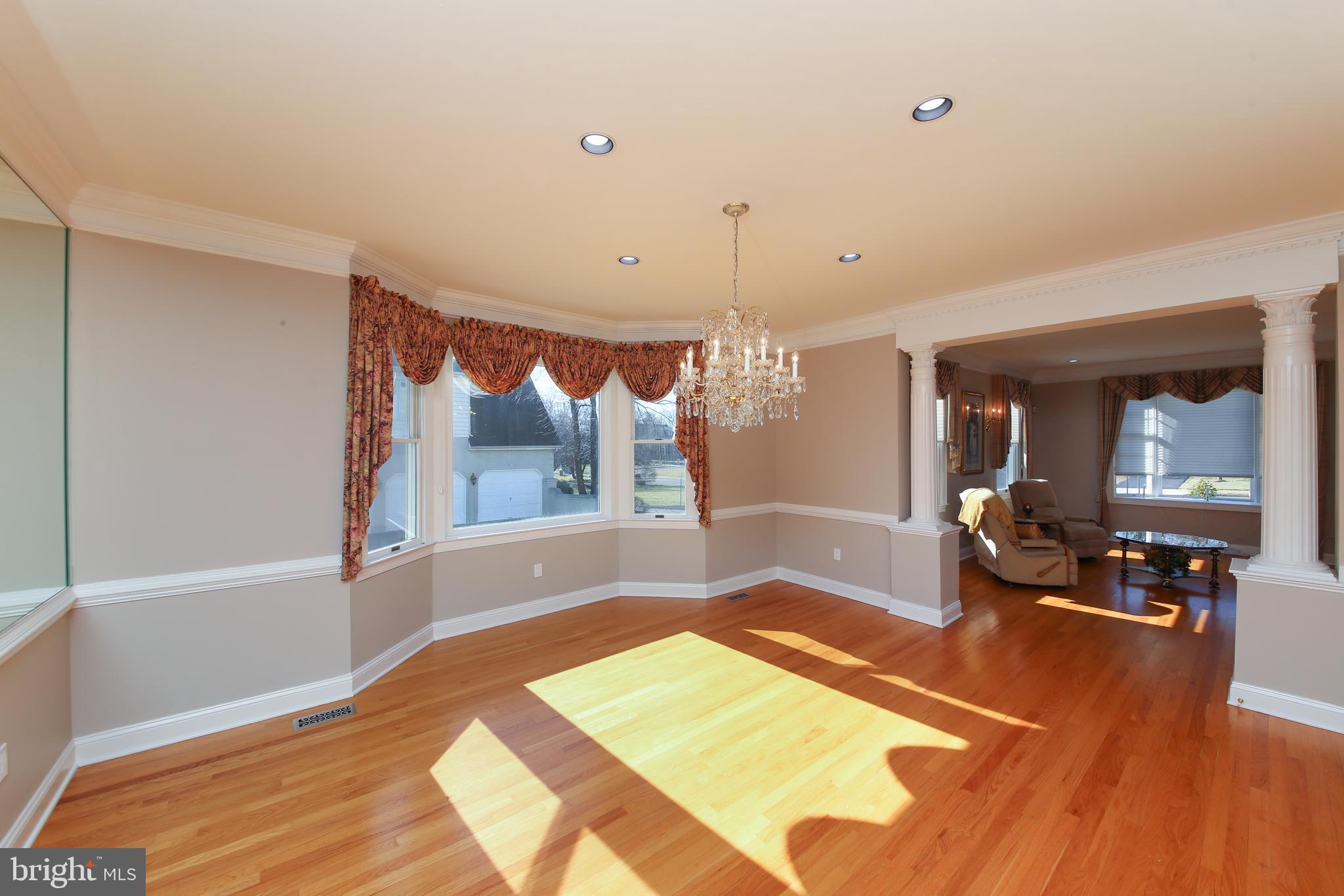 SUNNY HILL - Residential
