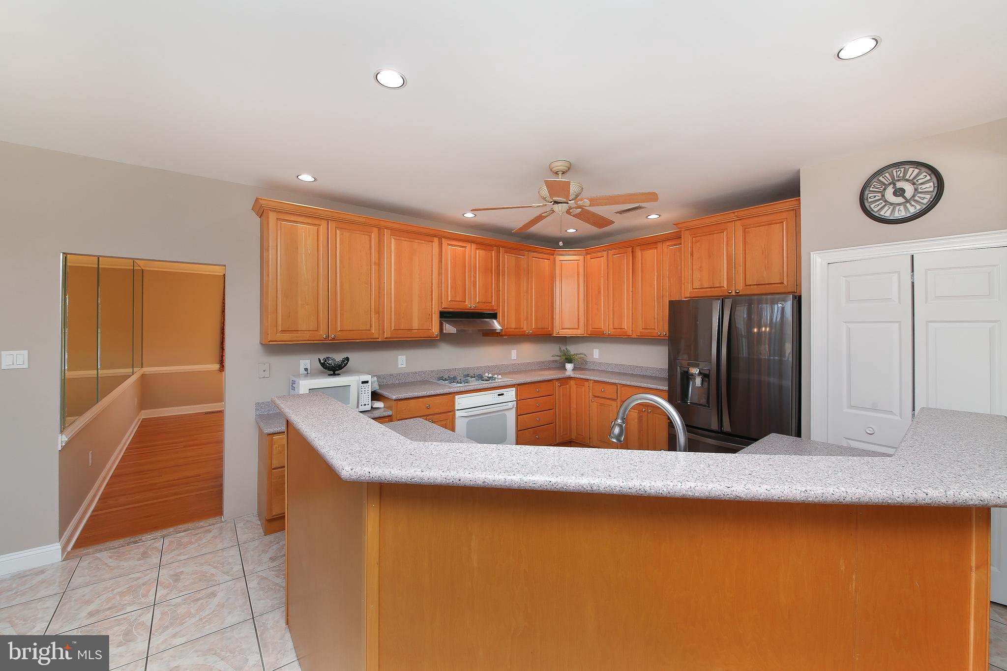 SUNNY HILL - Residential