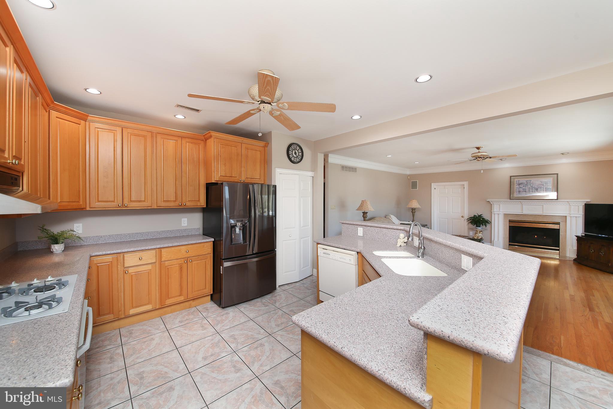 SUNNY HILL - Residential