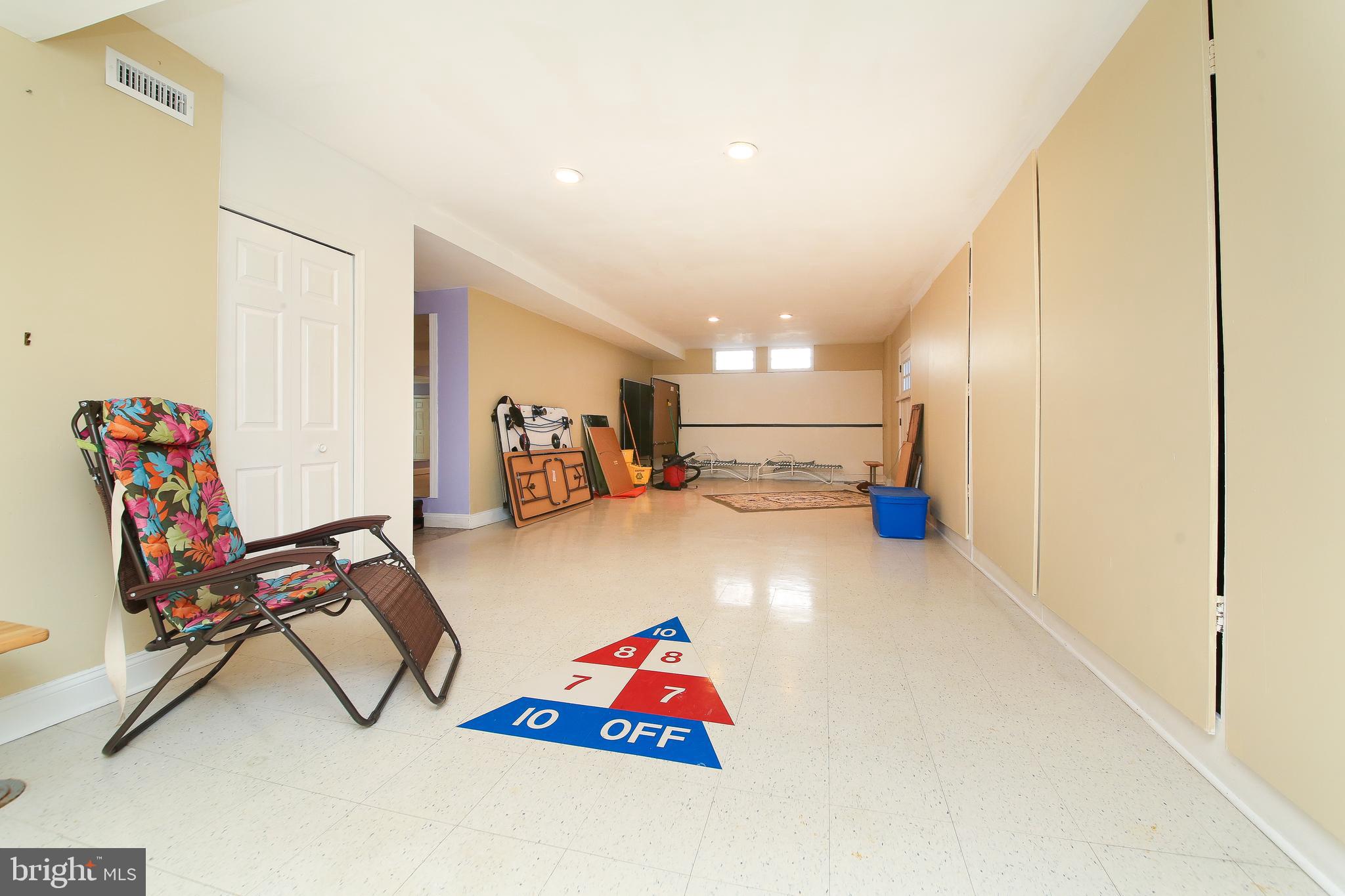 SUNNY HILL - Residential