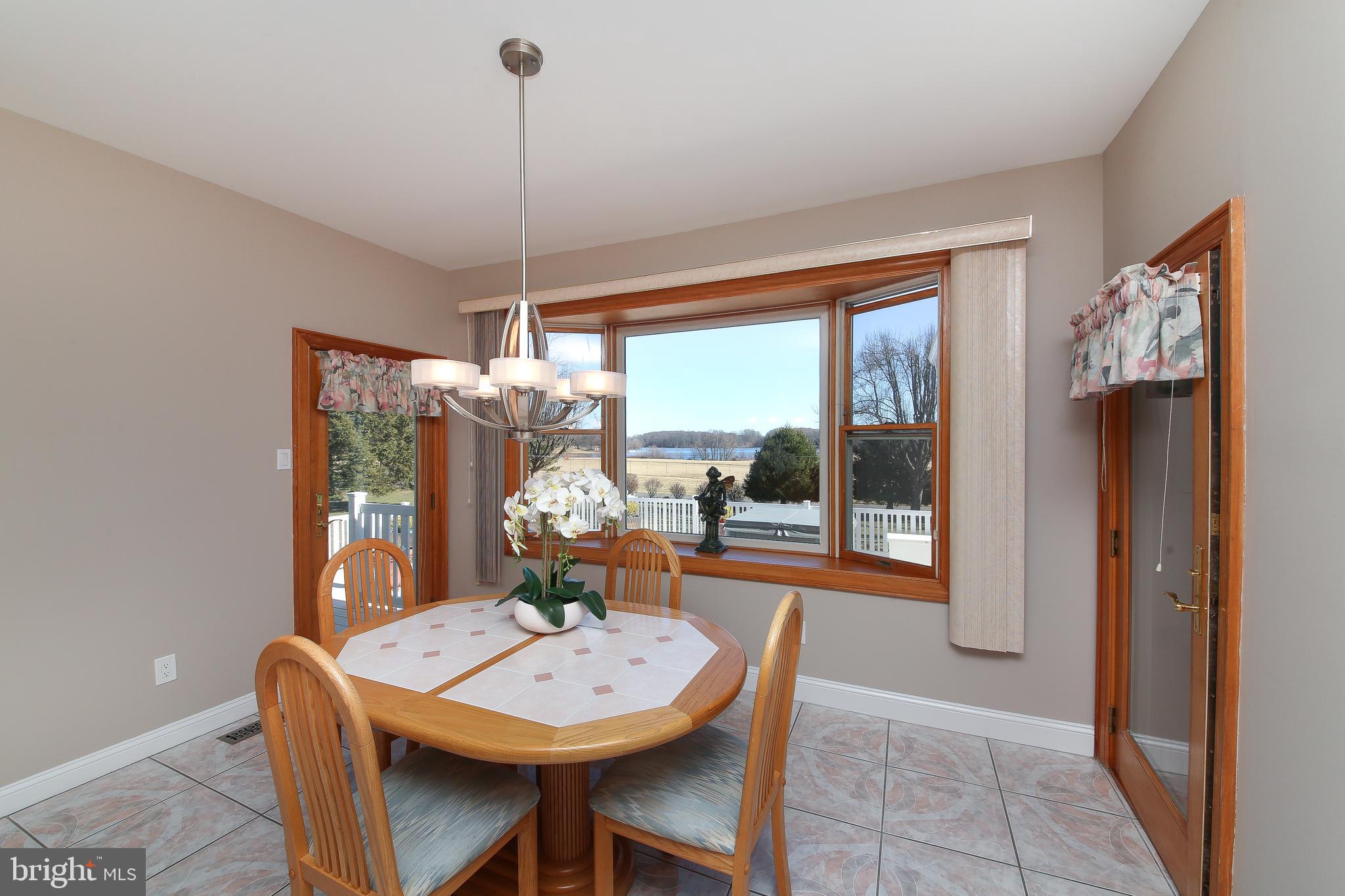 SUNNY HILL - Residential