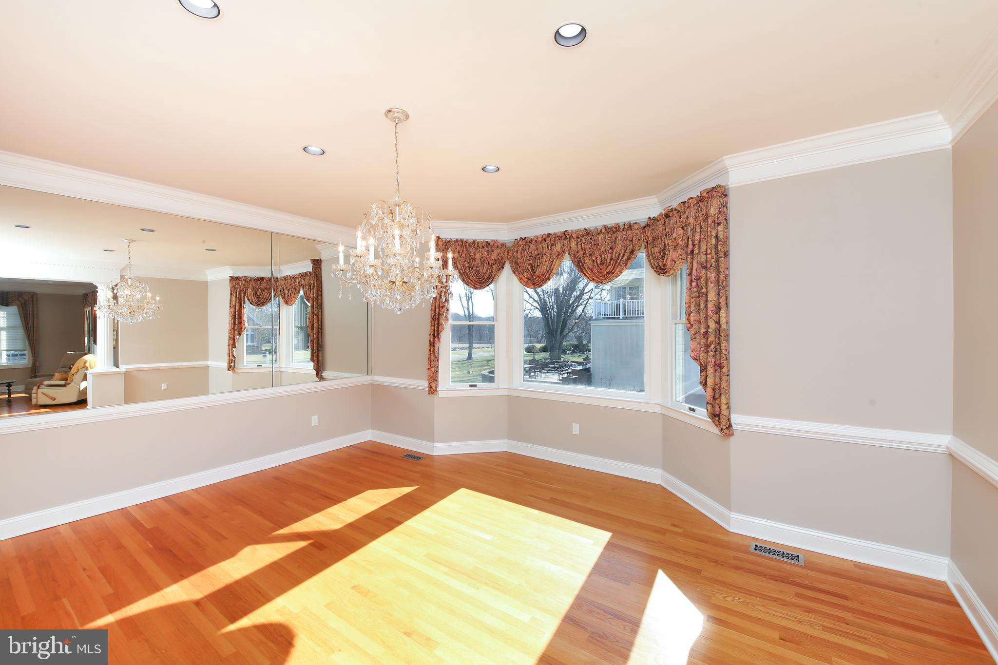 SUNNY HILL - Residential