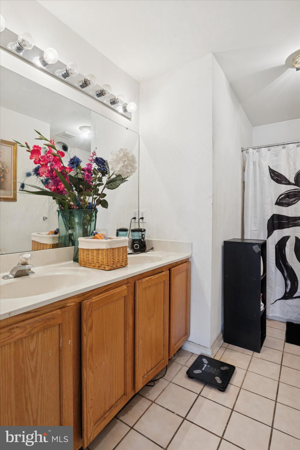 CONCORD WOODS - Residential