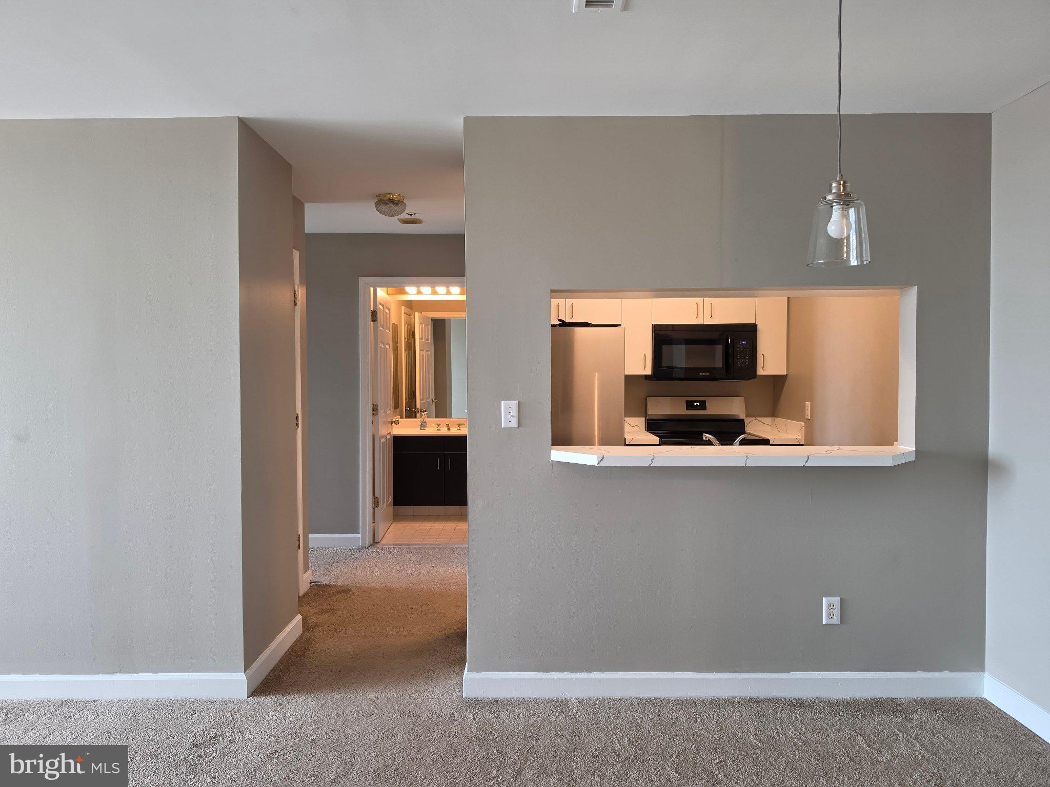 100 HARBORVIEW DRIVE 906