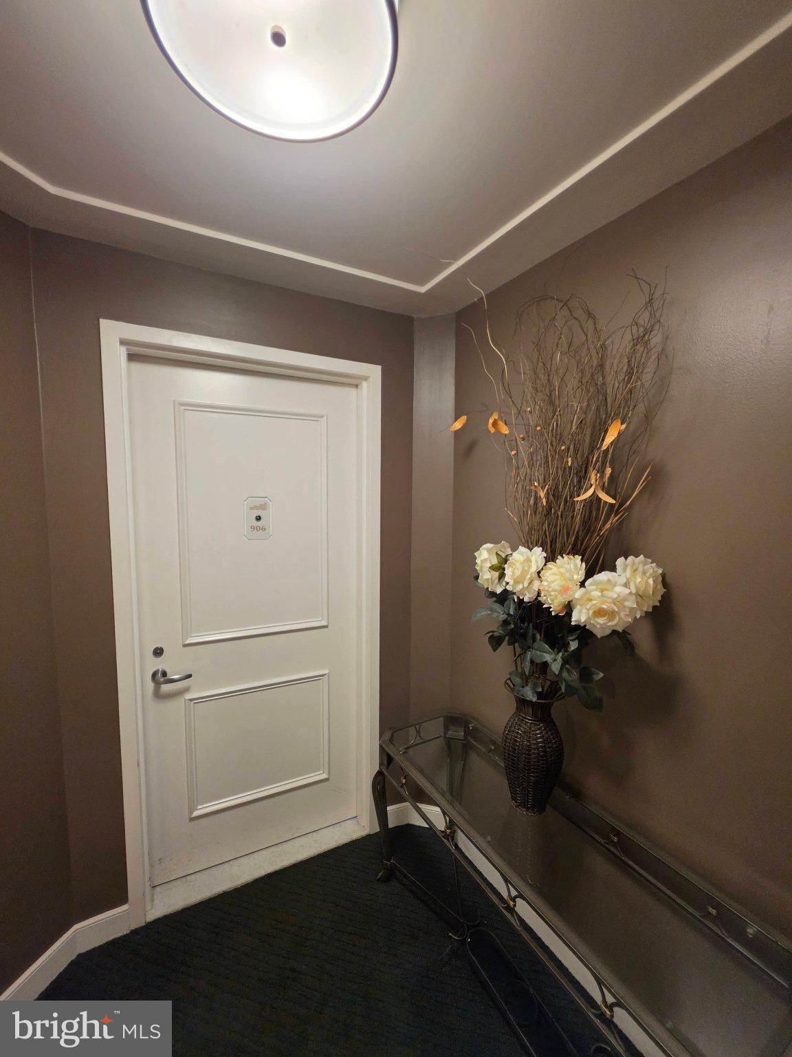 100 HARBORVIEW DRIVE 906
