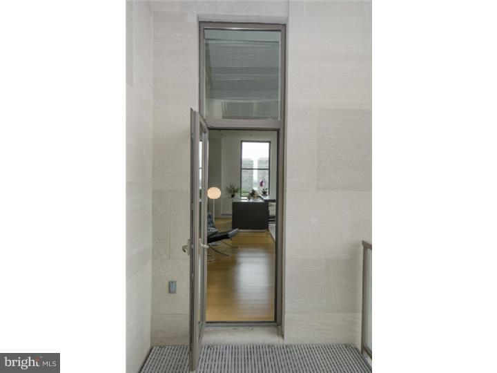 WASHINGTON SQ - Residential