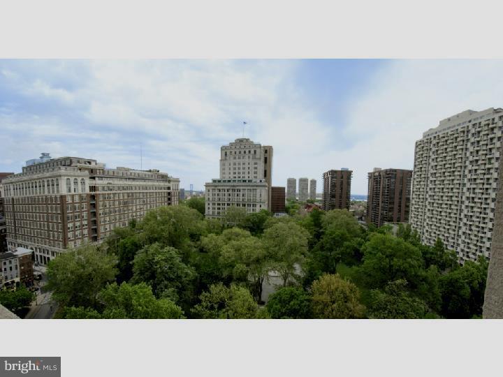 WASHINGTON SQ - Residential