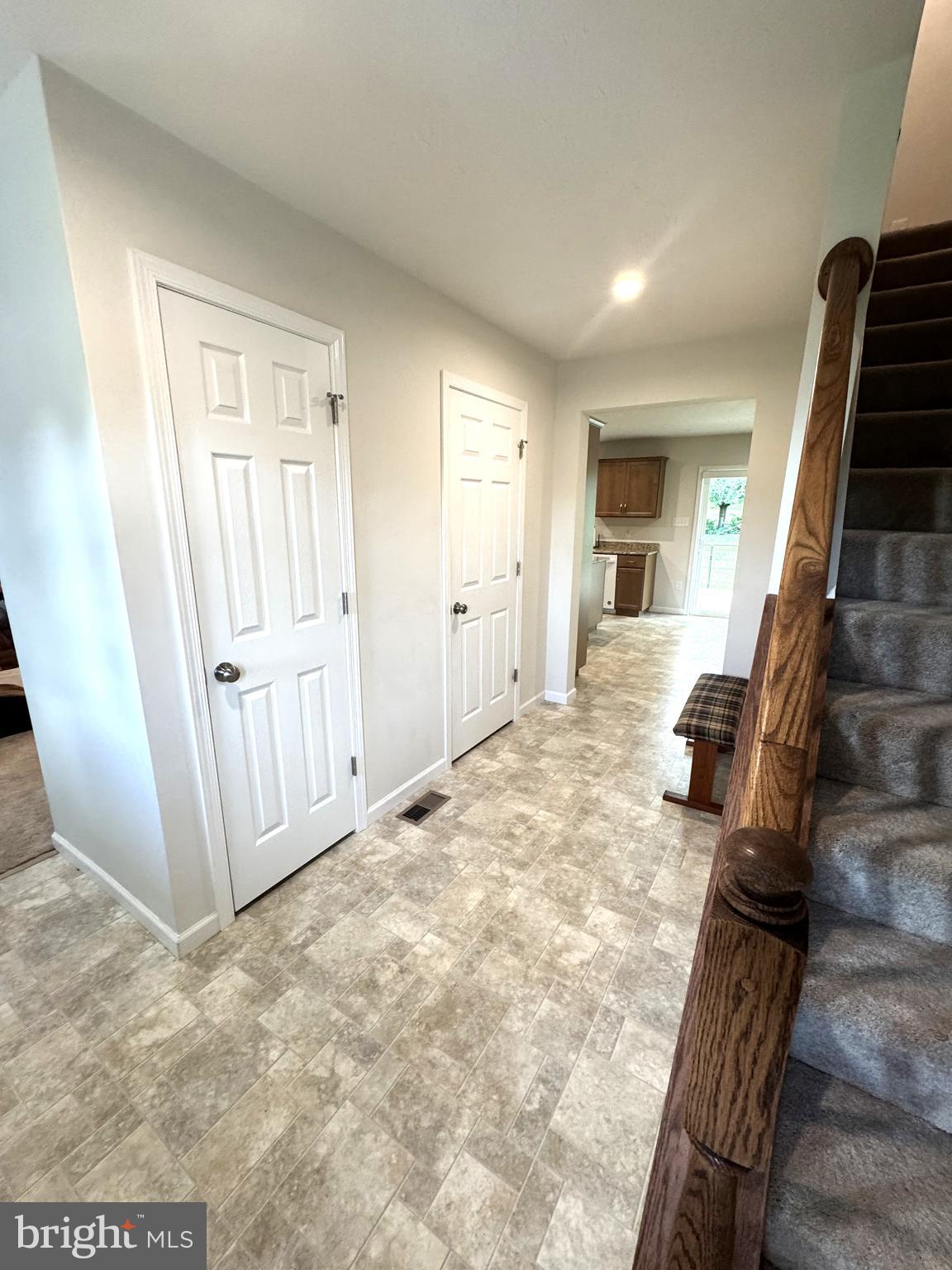 65 HILLSIDE DR