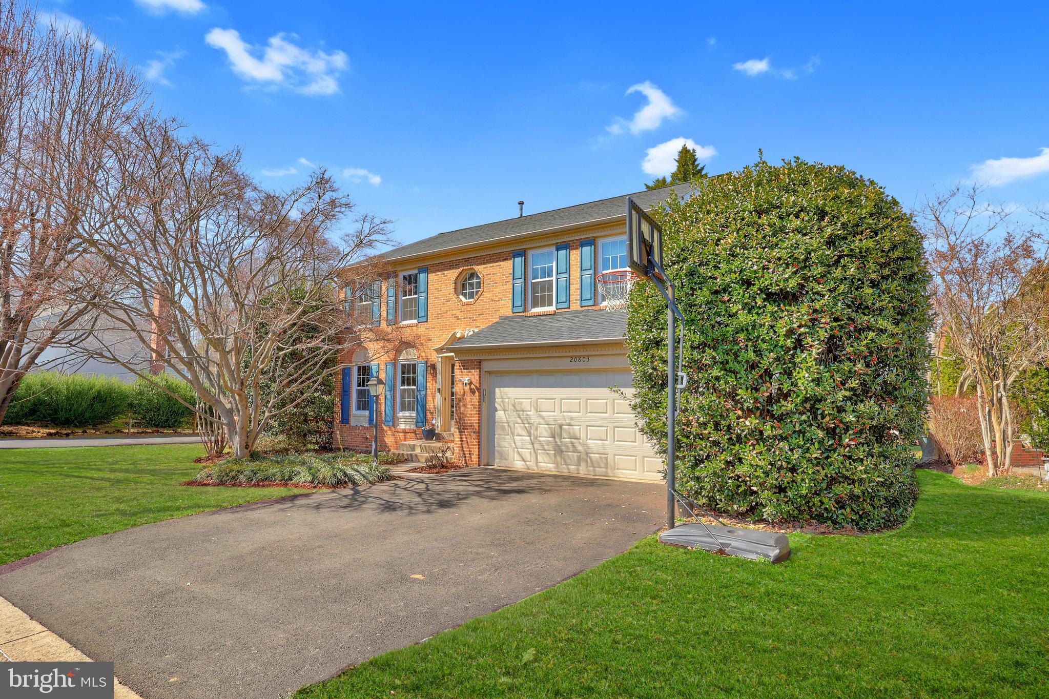 LOWES ISLAND - Residential