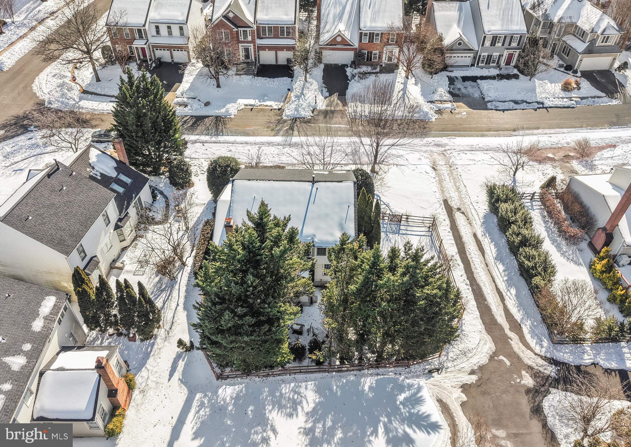 LOWES ISLAND - Residential