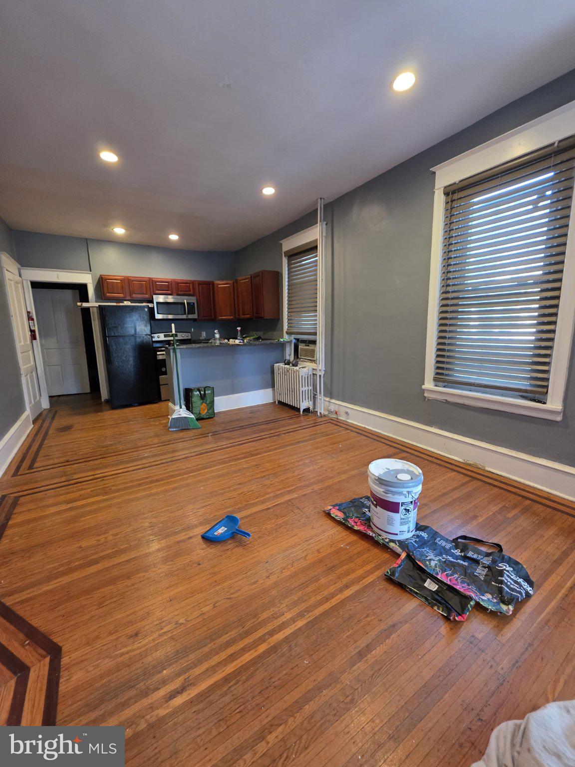 5329 WALNUT STREET 1