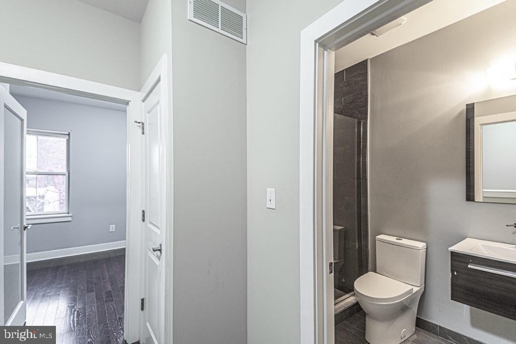 2012 W GIRARD AVENUE UNIT 13B