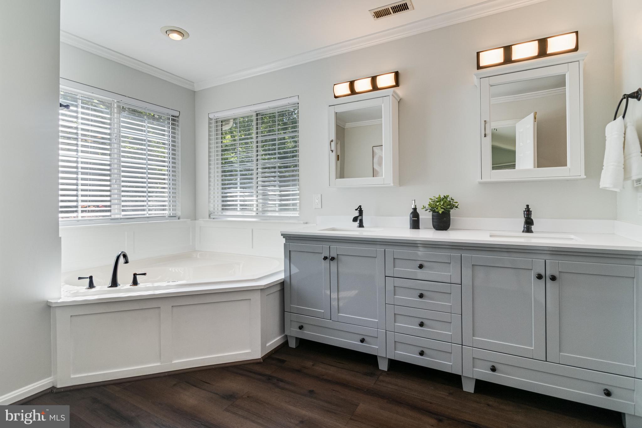 LOCUST GROVE ESTATES - Residential