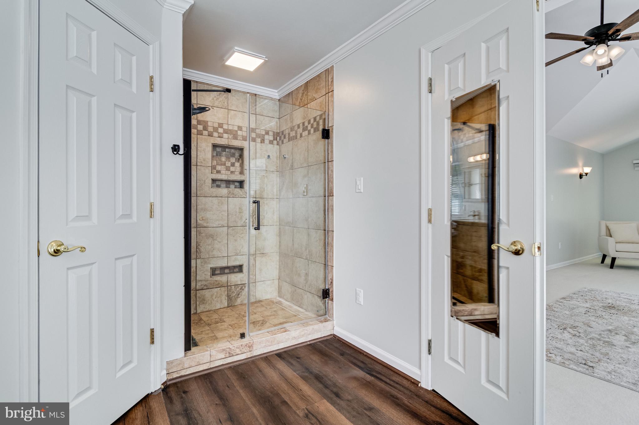 LOCUST GROVE ESTATES - Residential