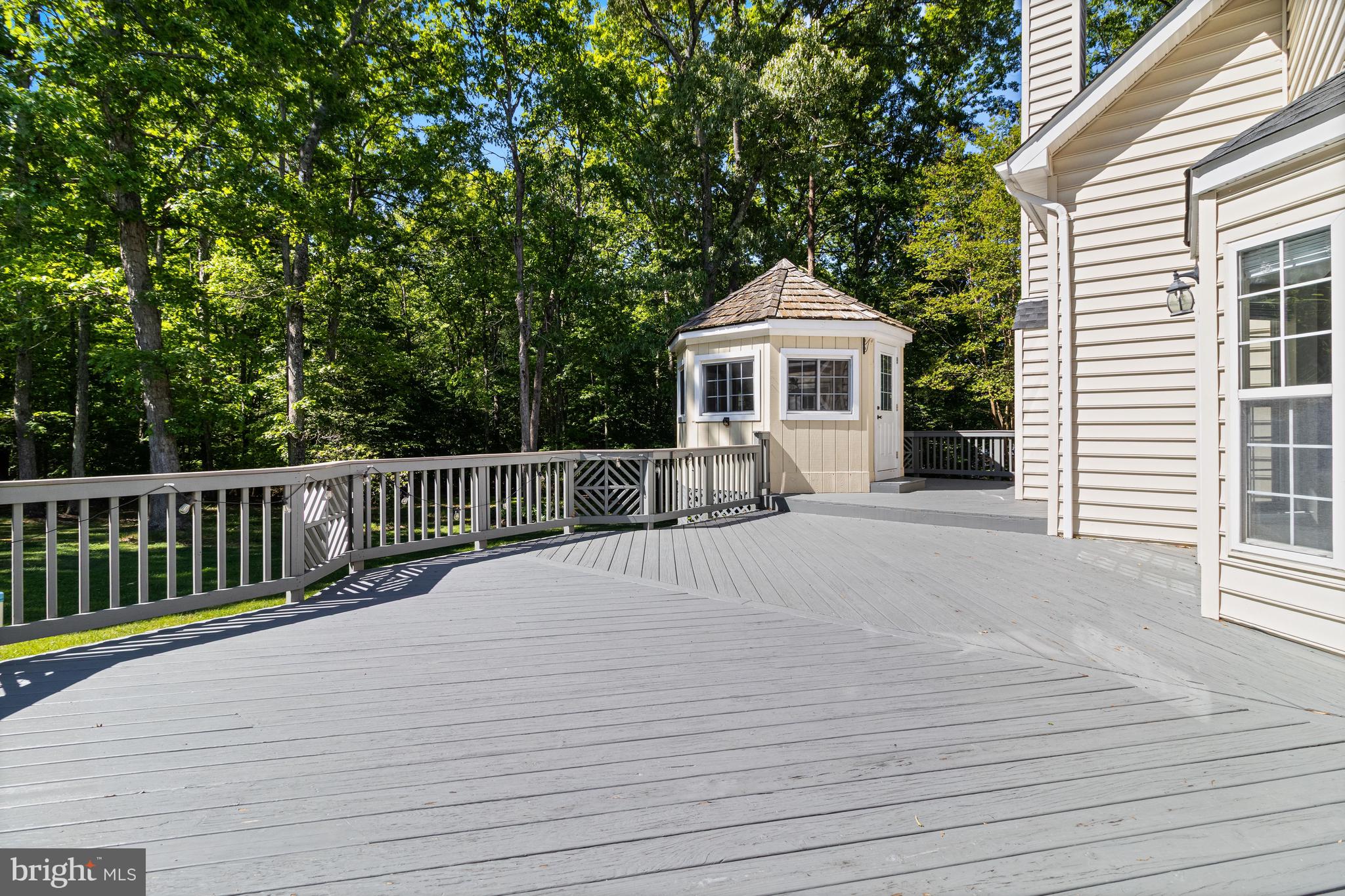 LOCUST GROVE ESTATES - Residential