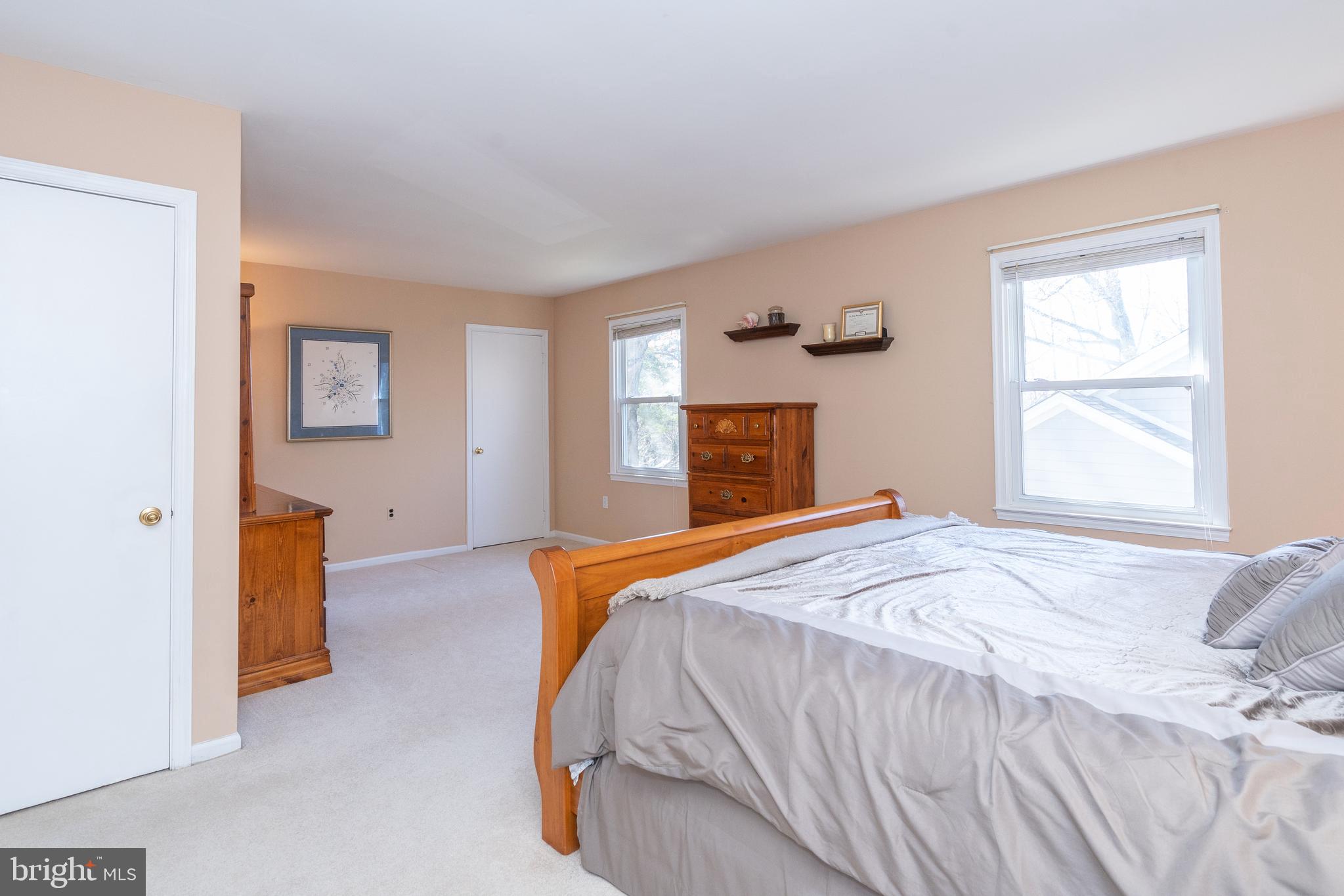 LAKE RIDGE - Residential