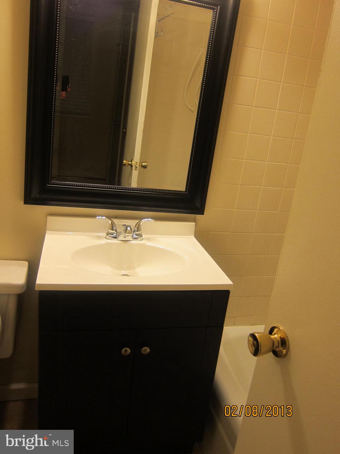 GREENWICH HILL - Residential Lease