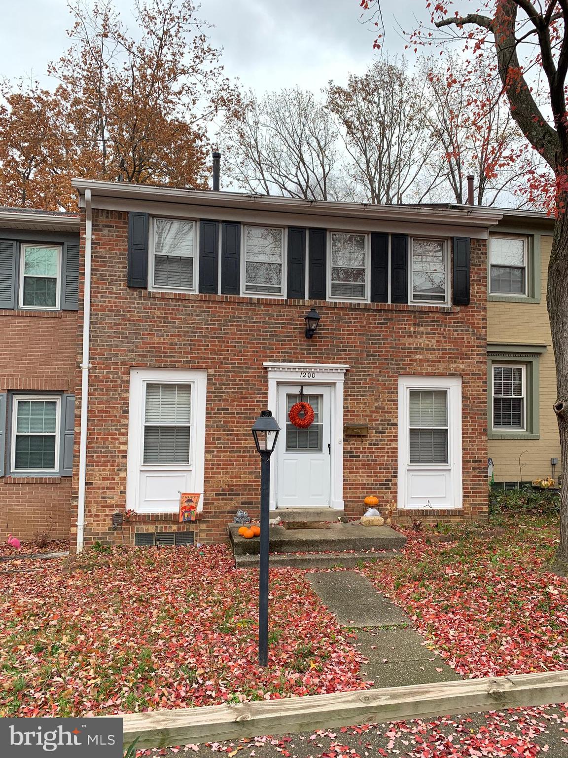 GREENWICH HILL - Residential Lease