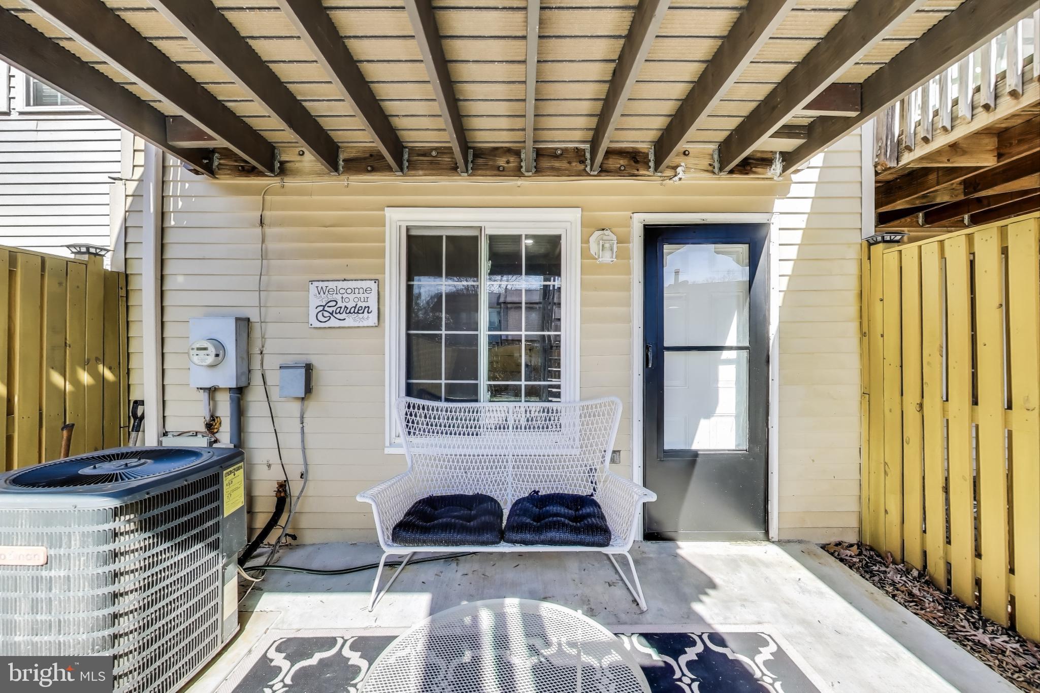 OAK SPRINGS - Residential