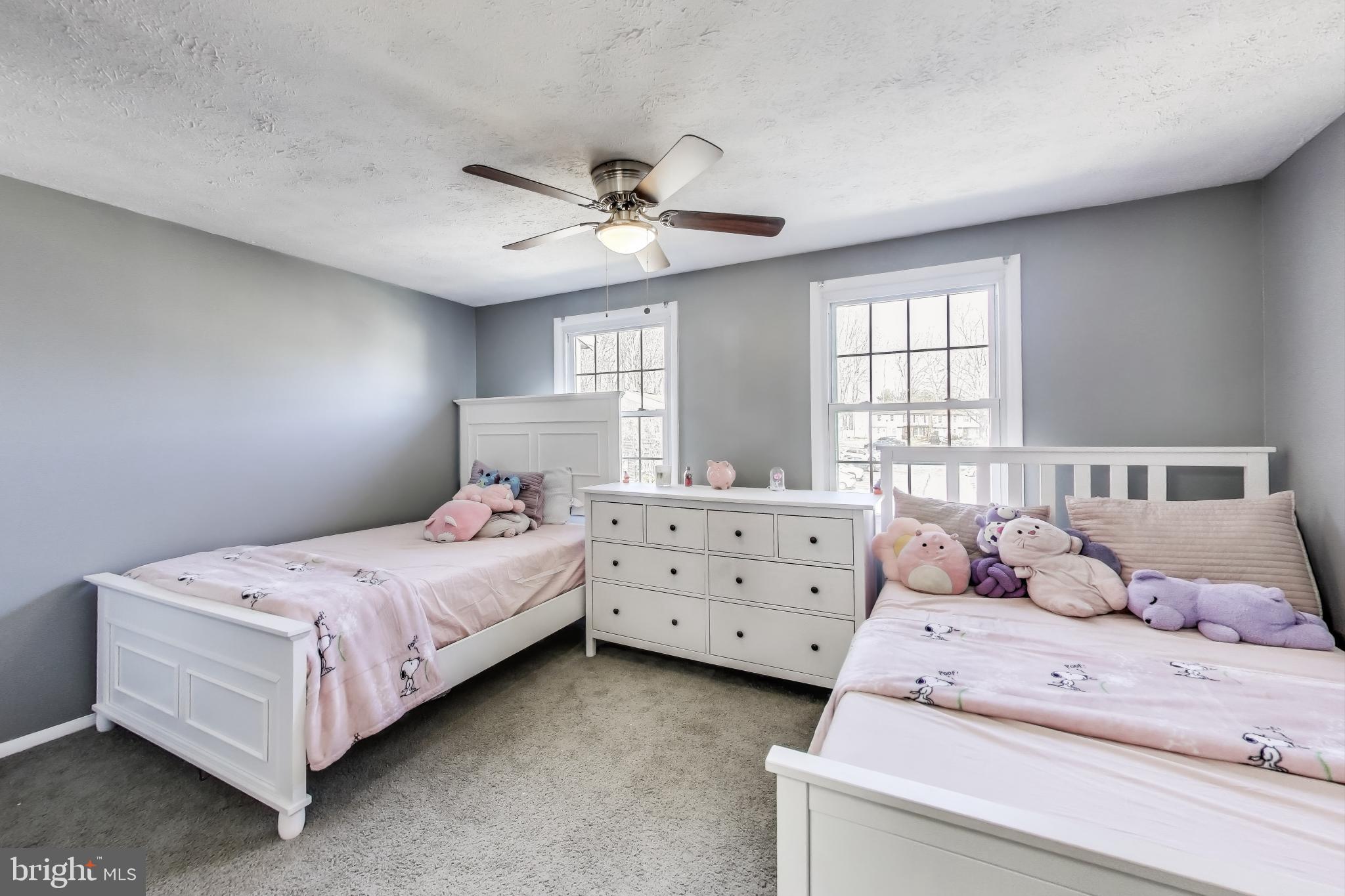 OAK SPRINGS - Residential