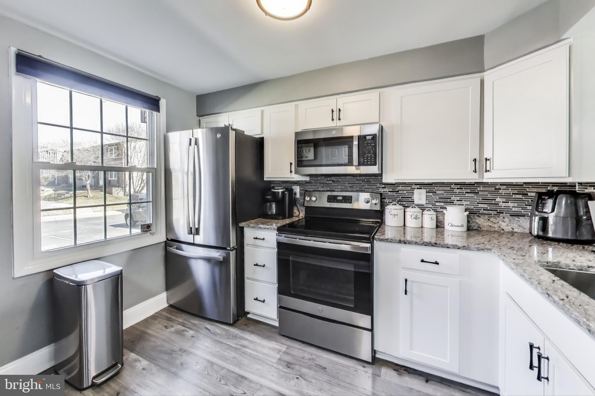 OAK SPRINGS - Residential