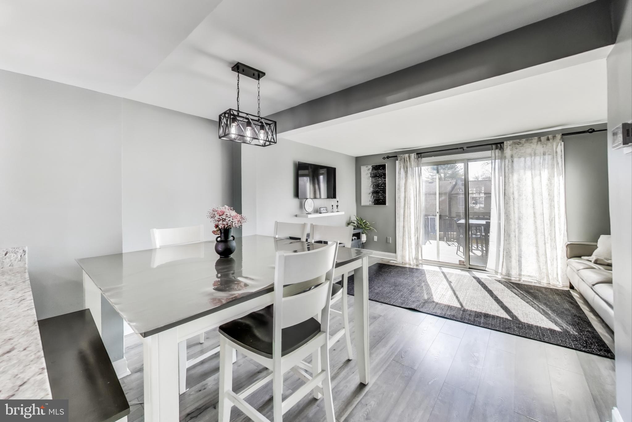 OAK SPRINGS - Residential