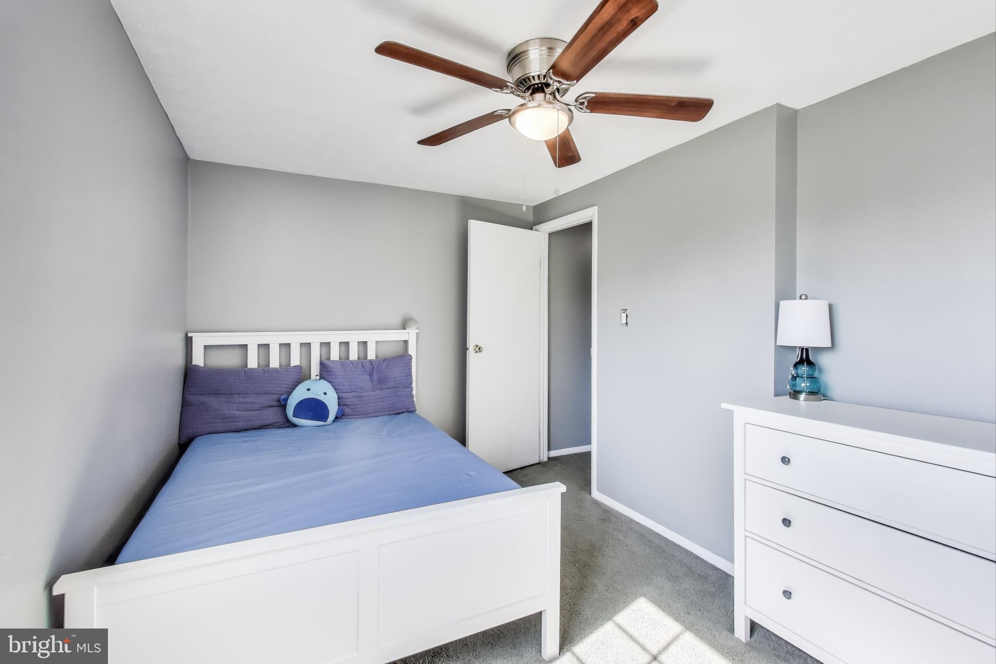 OAK SPRINGS - Residential