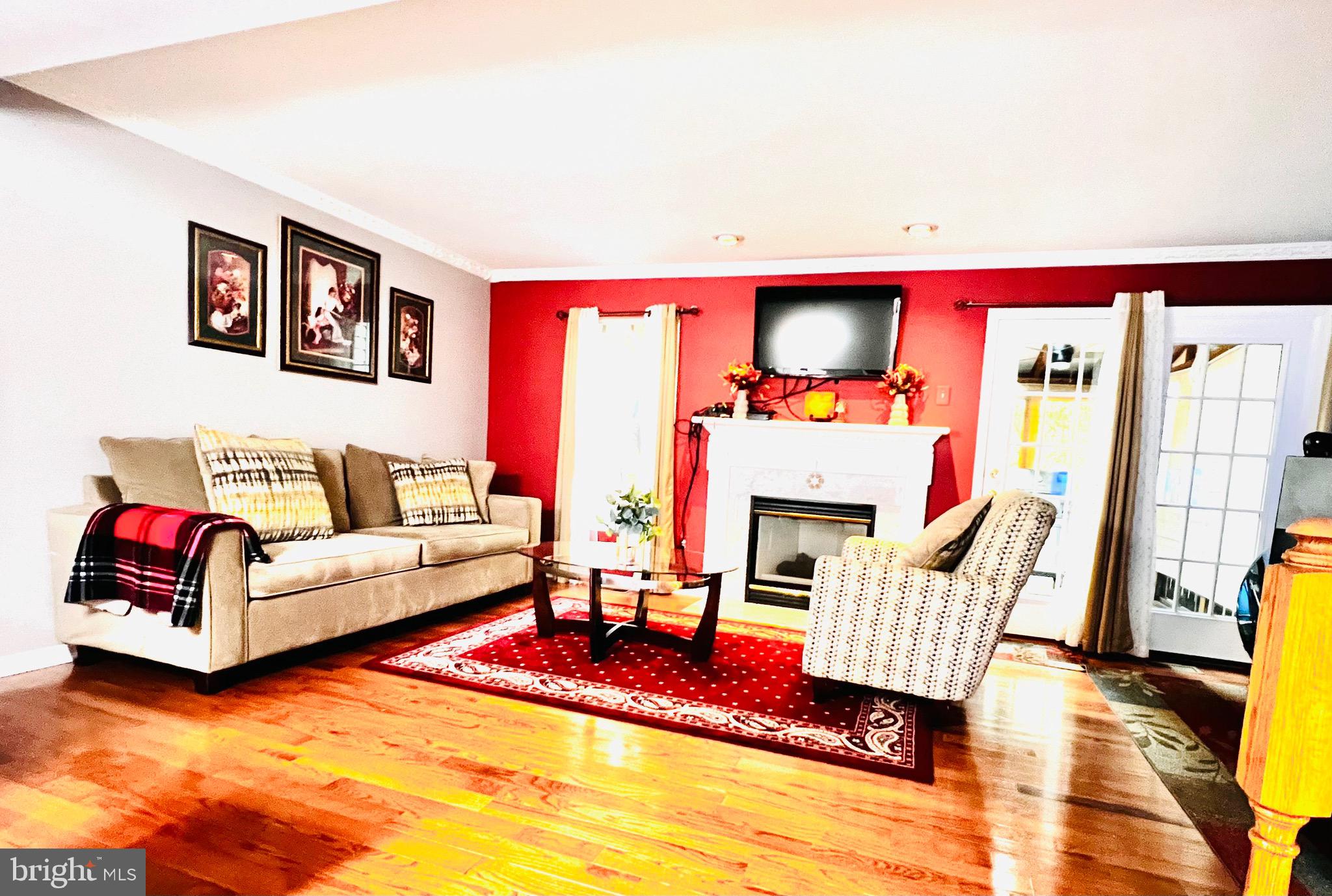 TURNBERRY VILLAGE - Residential