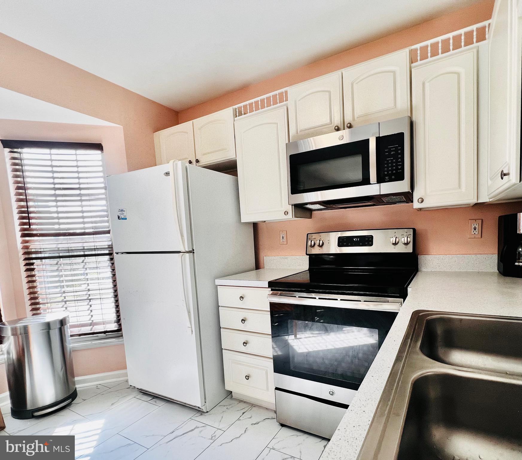 TURNBERRY VILLAGE - Residential