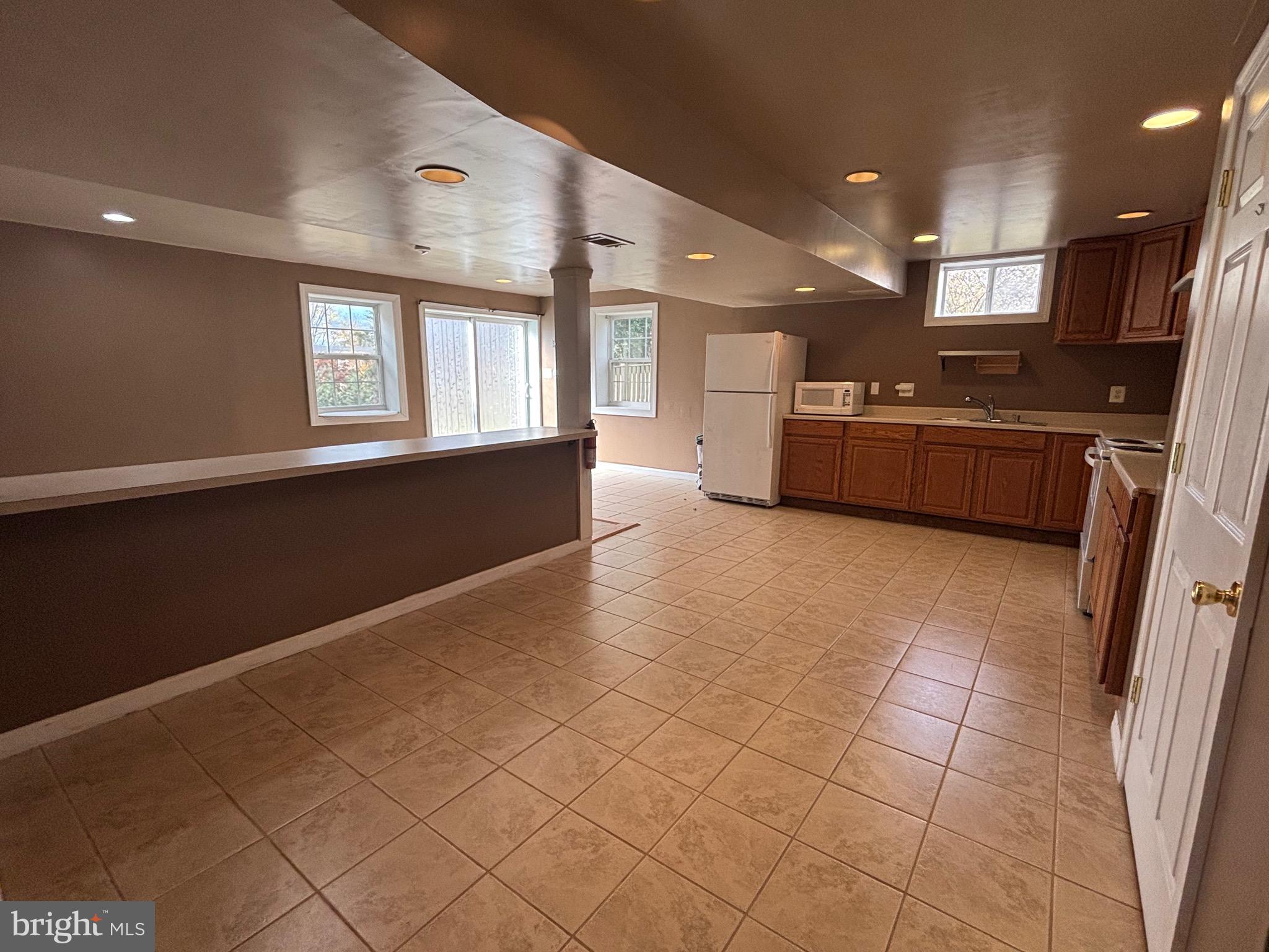 BROOKFIELD - Residential