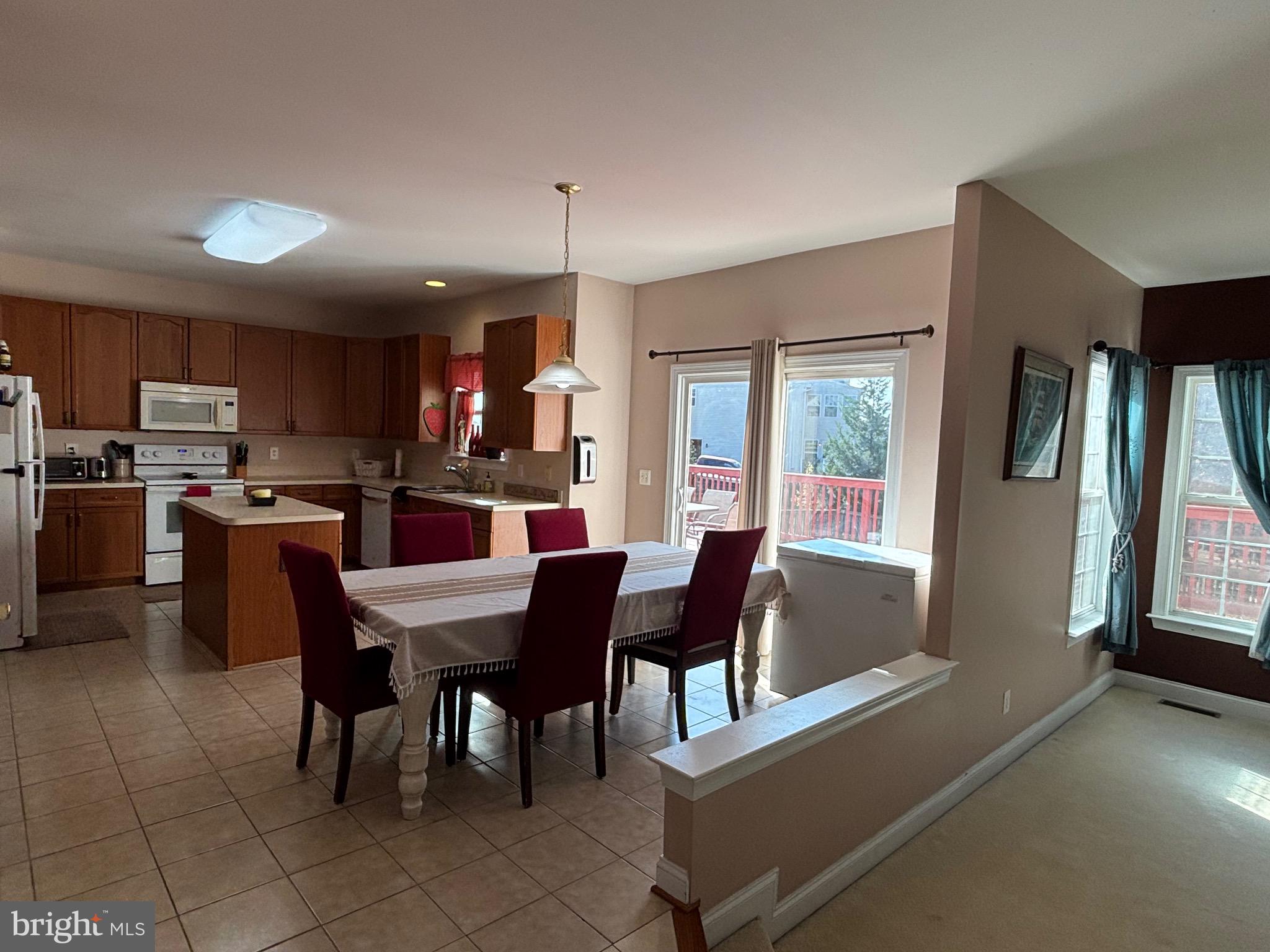 BROOKFIELD - Residential