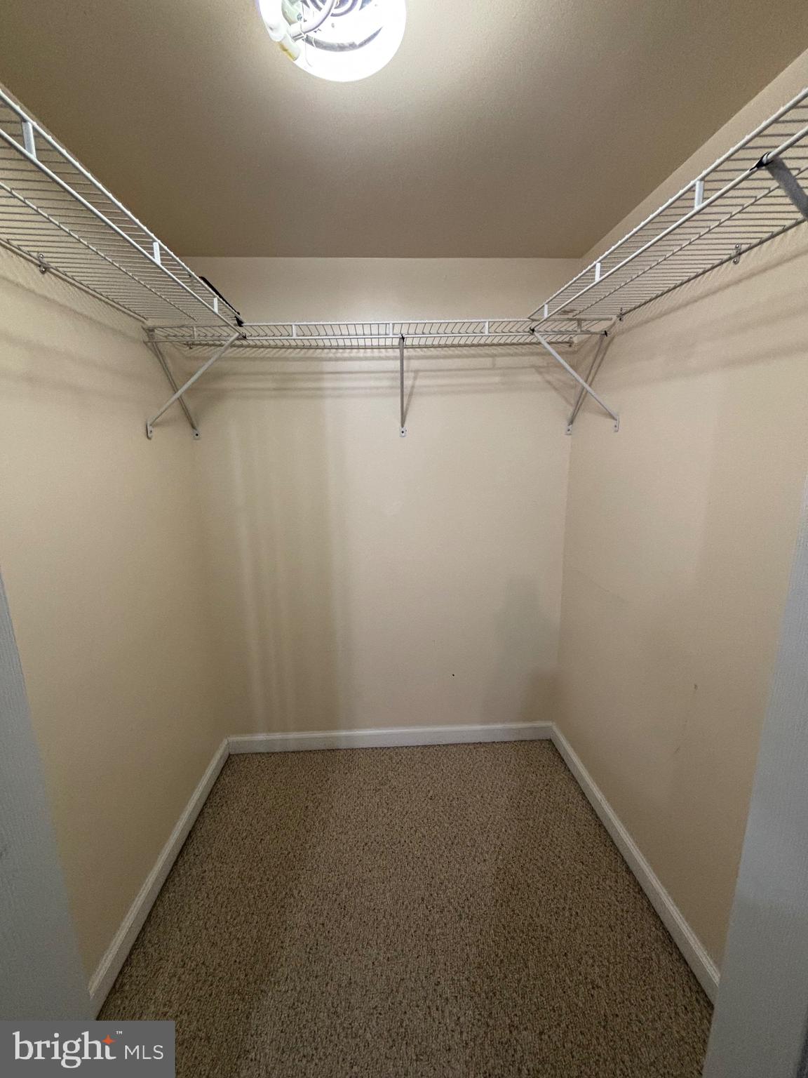 BROOKFIELD - Residential