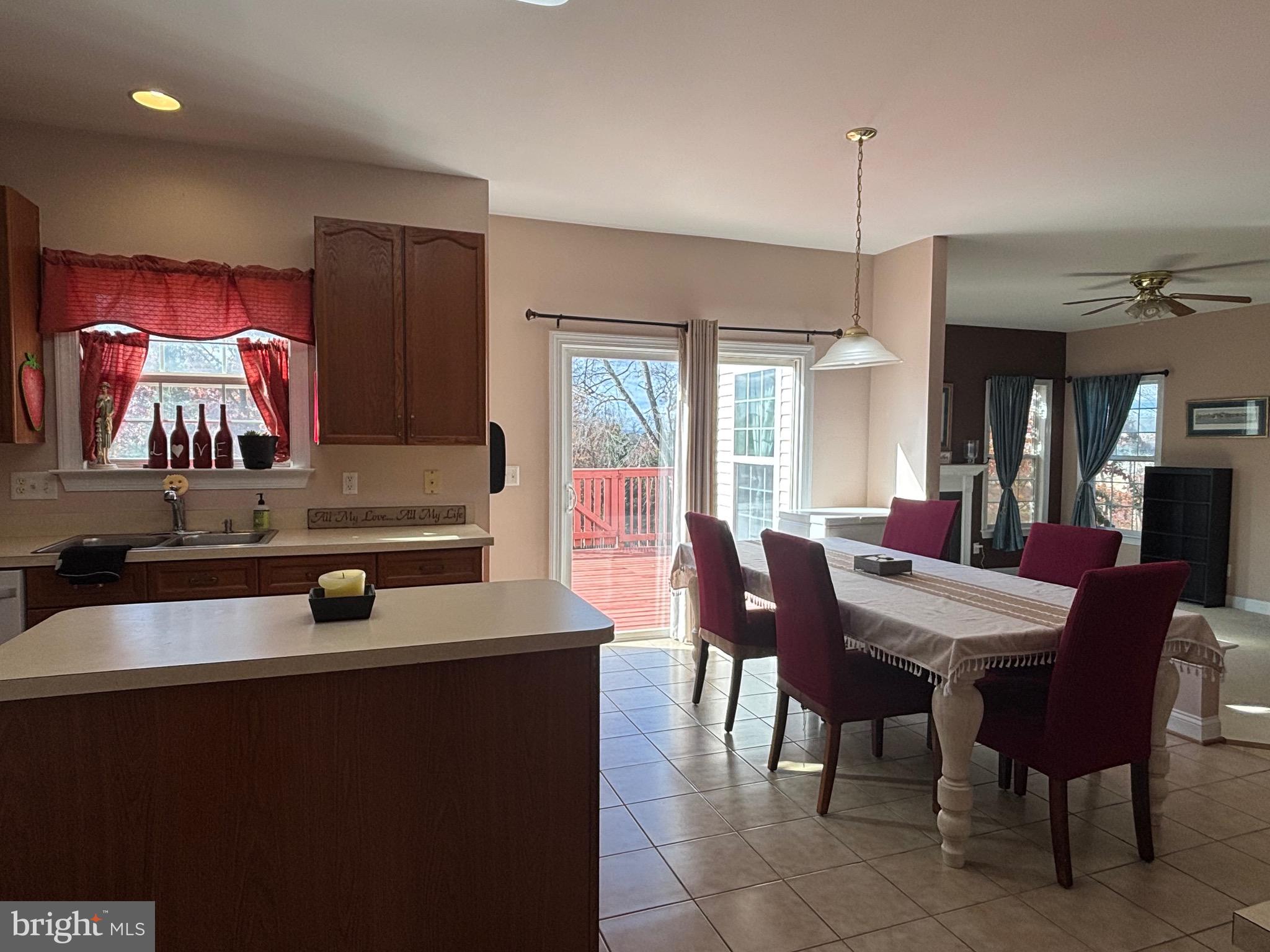 BROOKFIELD - Residential