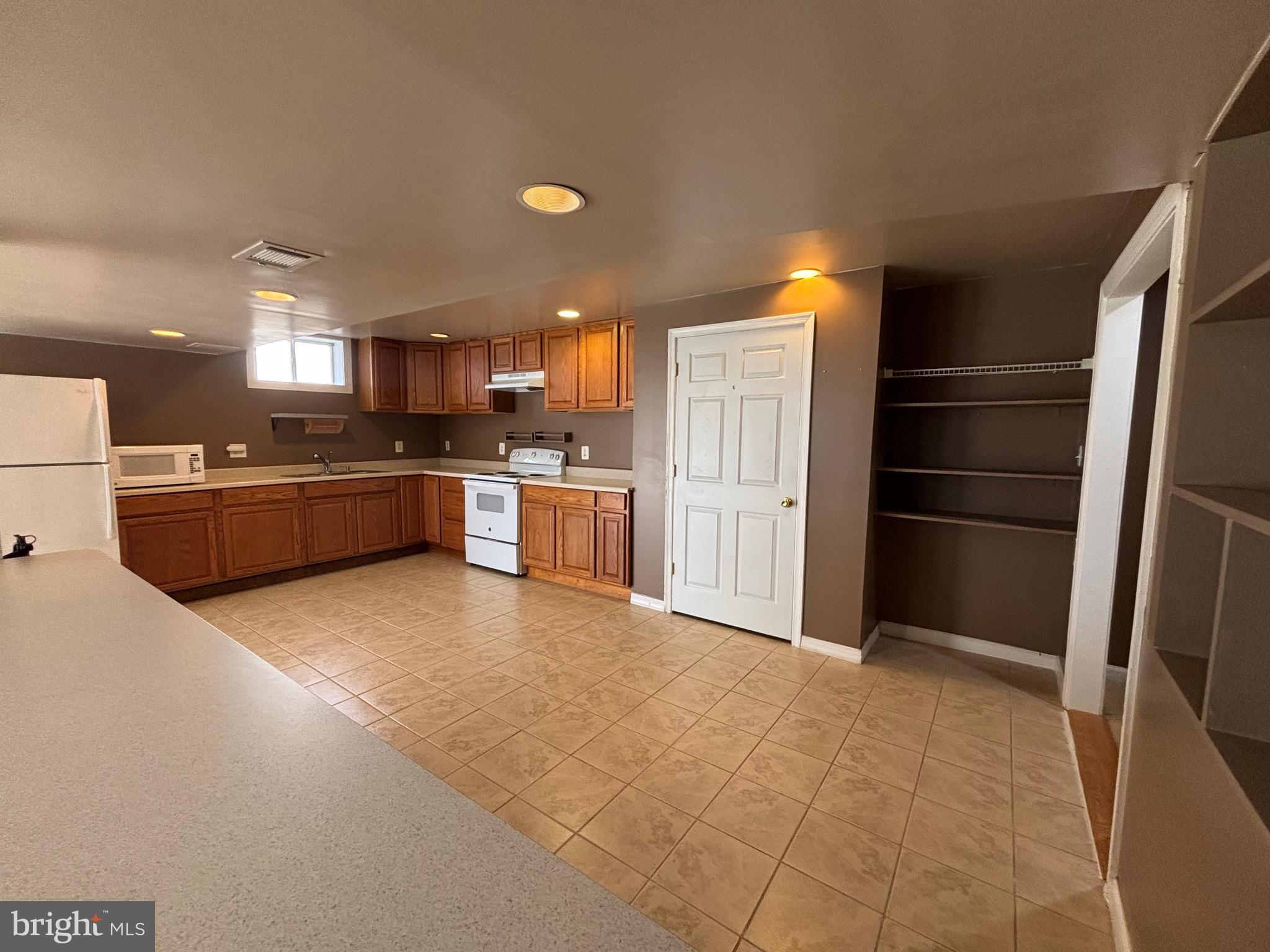 BROOKFIELD - Residential