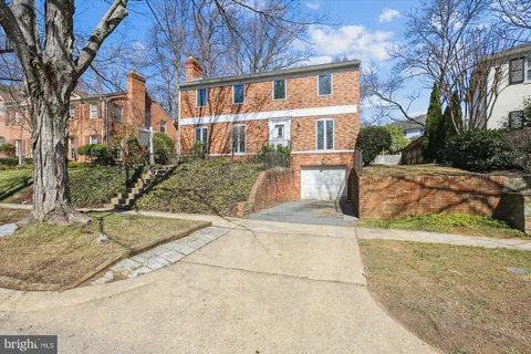 6311 Kenhowe Drive, Bethesda, MD MLS: MDMC2167466