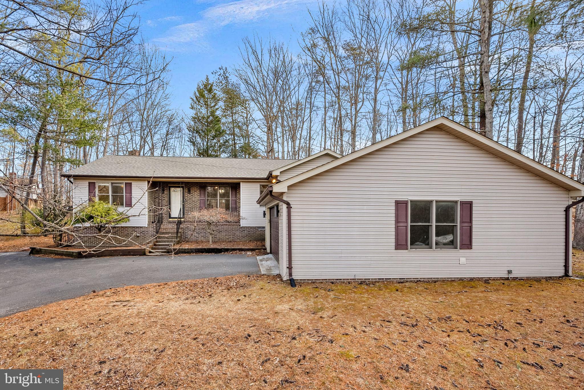 528 NORTHWOOD CIRCLE