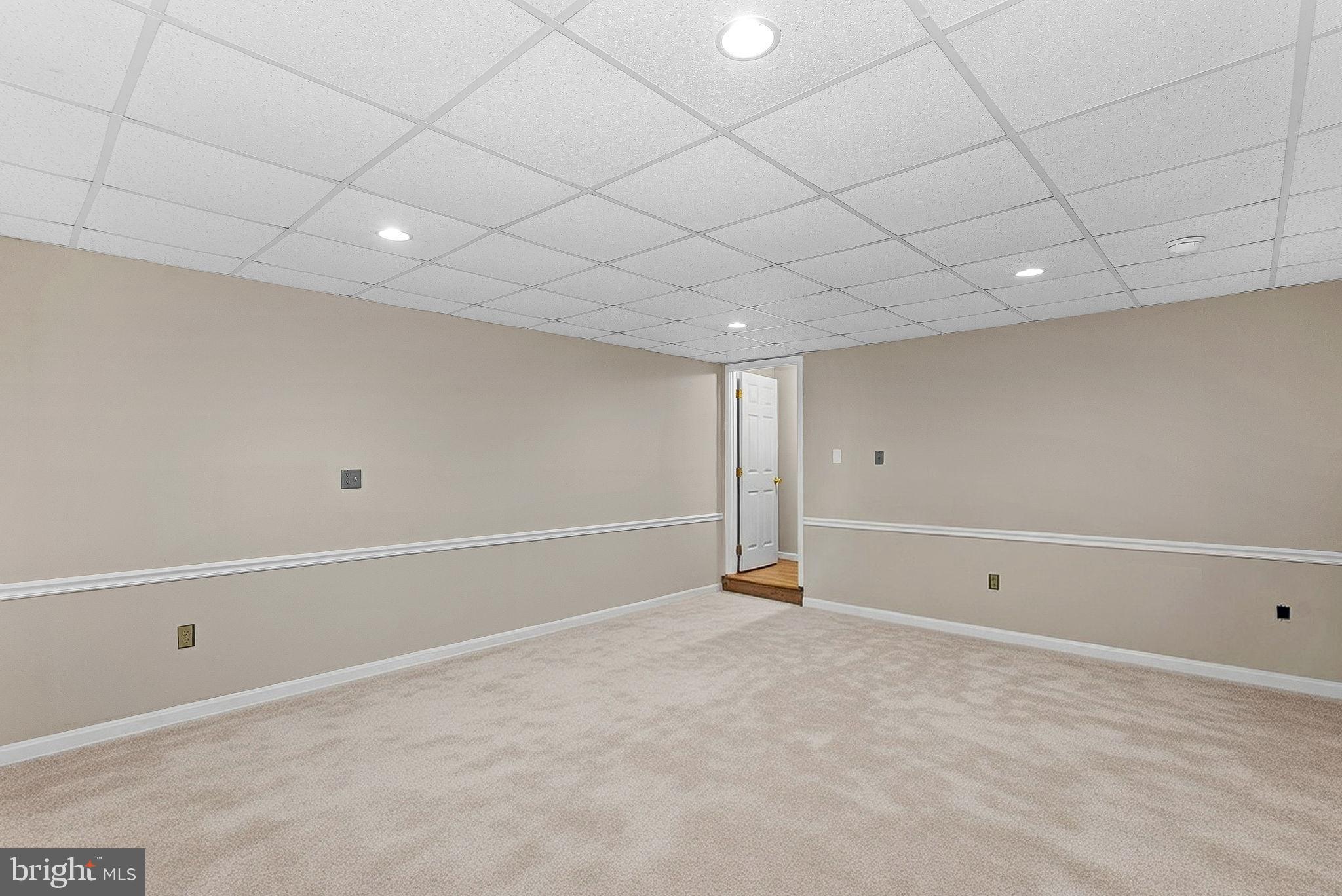 LAKE HOLIDAY ESTATES - Residential