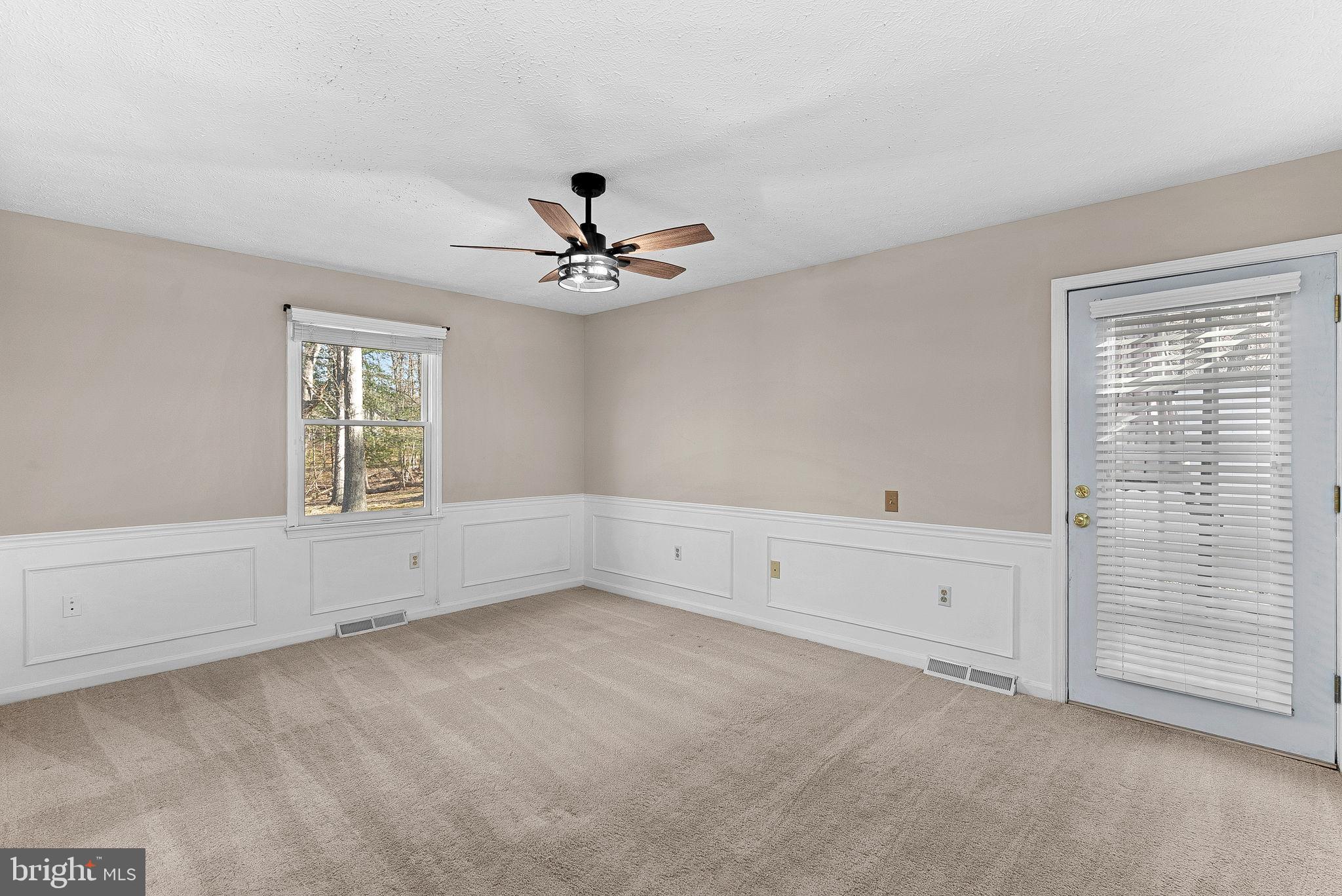 LAKE HOLIDAY ESTATES - Residential