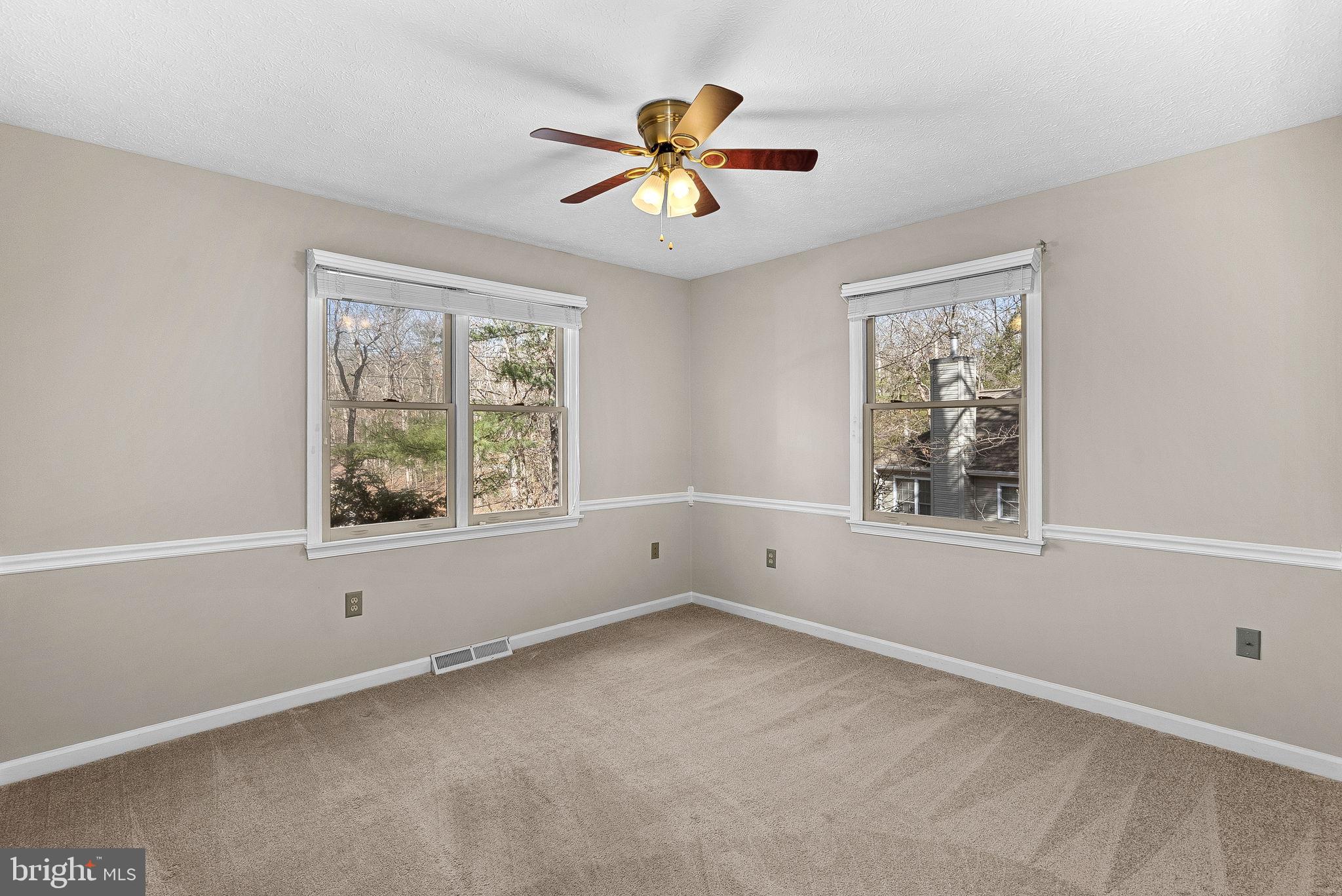 LAKE HOLIDAY ESTATES - Residential