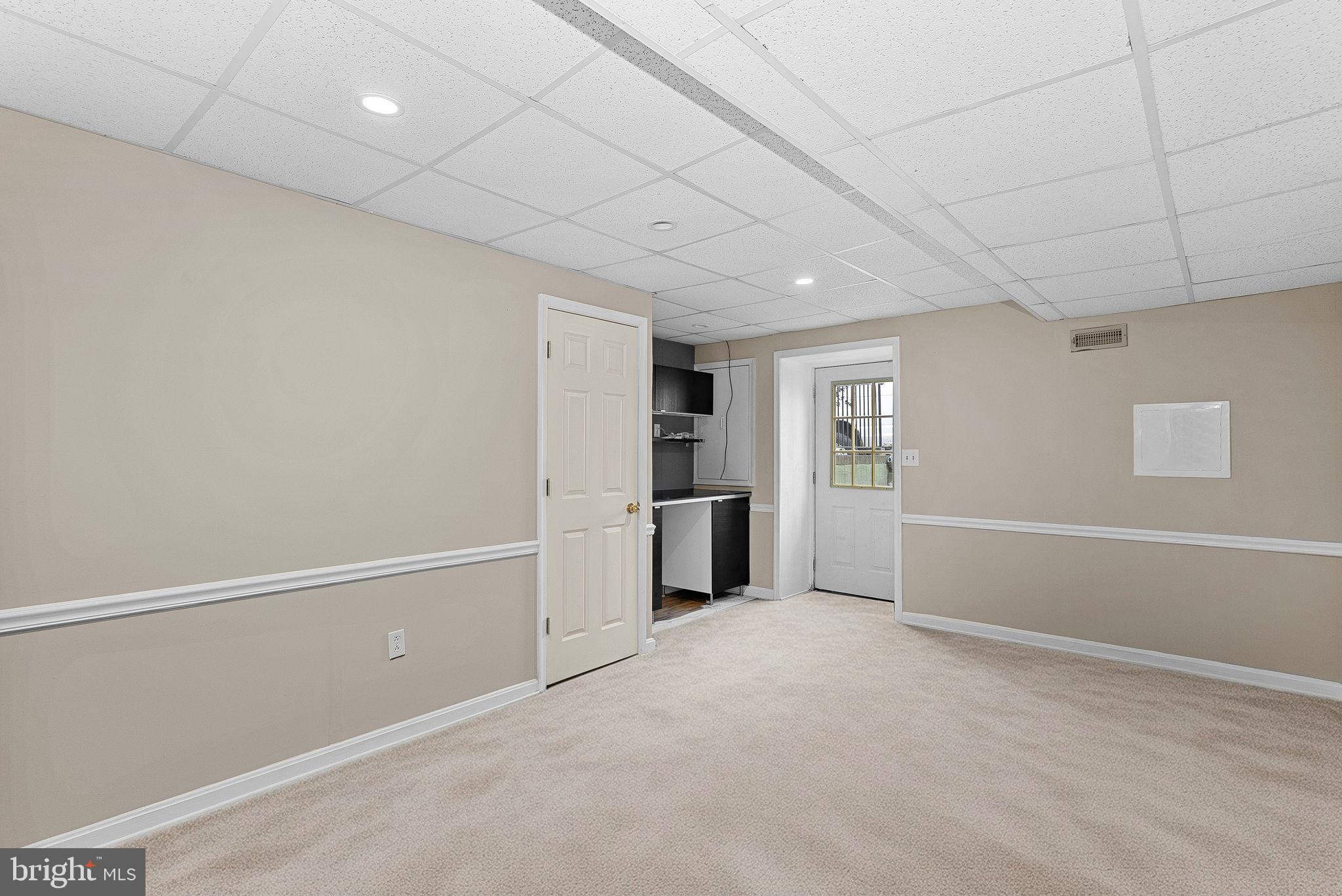 LAKE HOLIDAY ESTATES - Residential