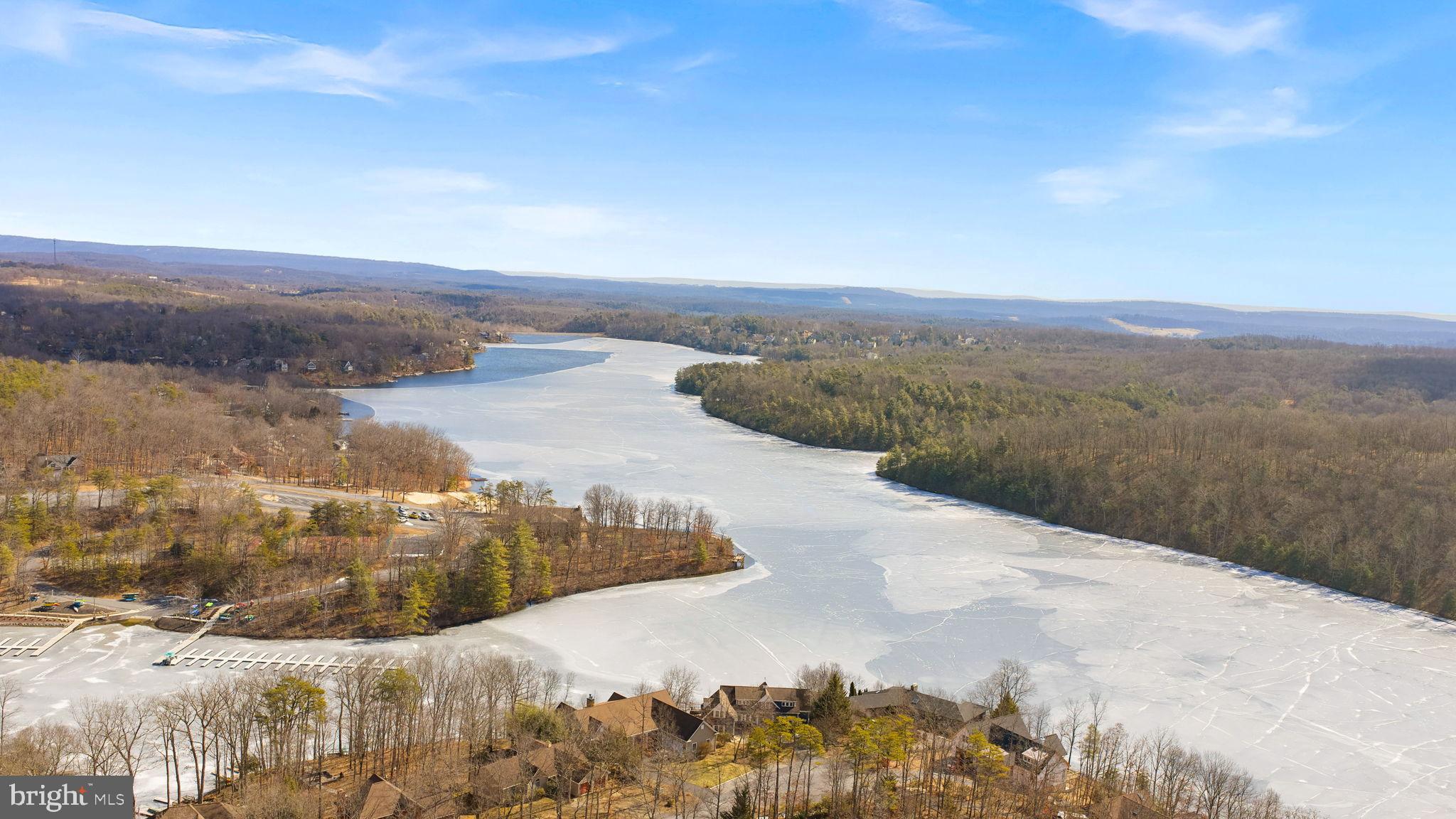 LAKE HOLIDAY ESTATES - Residential