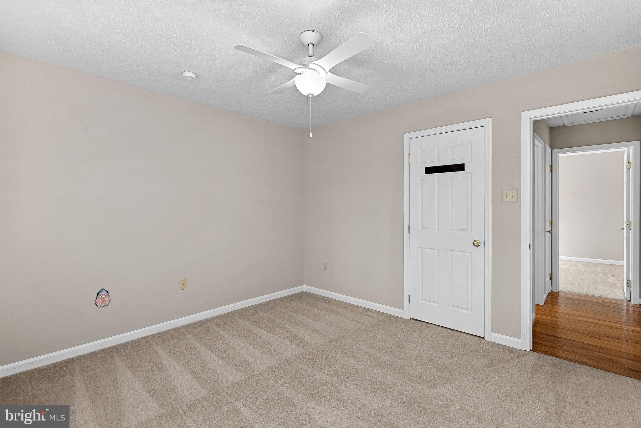 LAKE HOLIDAY ESTATES - Residential