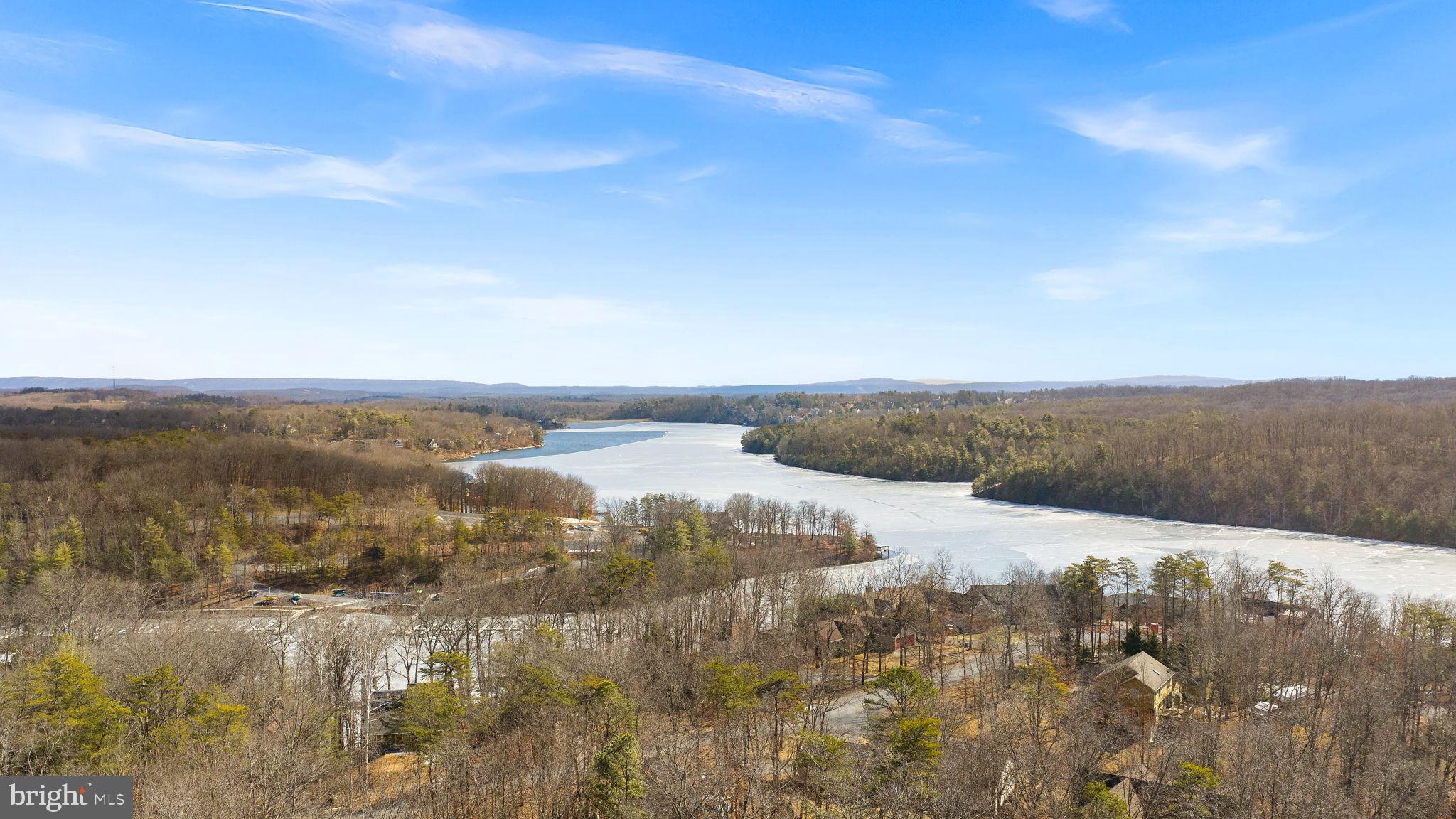 LAKE HOLIDAY ESTATES - Residential