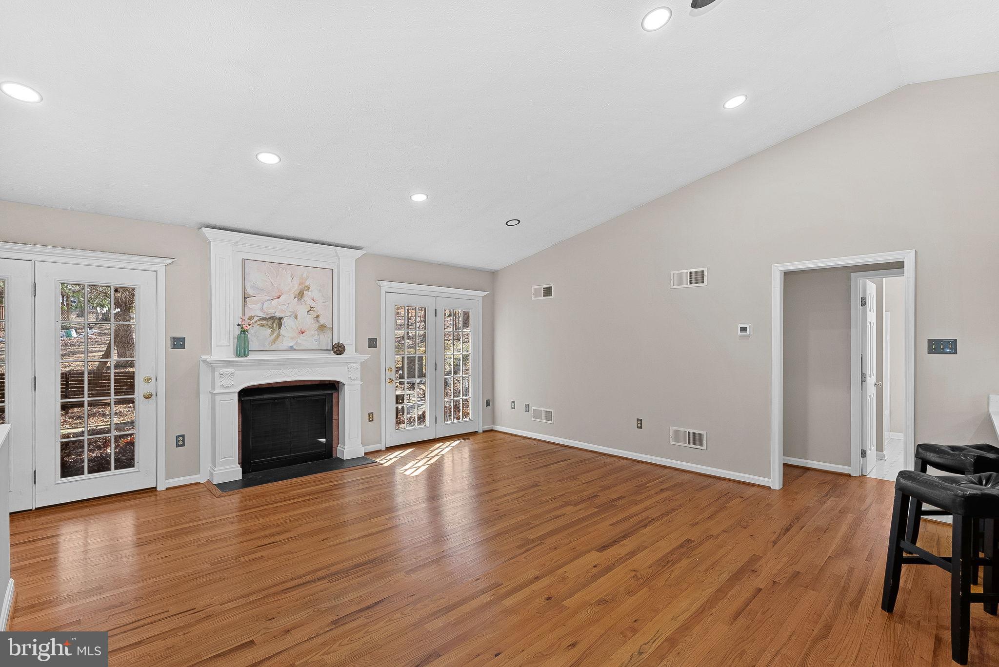 LAKE HOLIDAY ESTATES - Residential