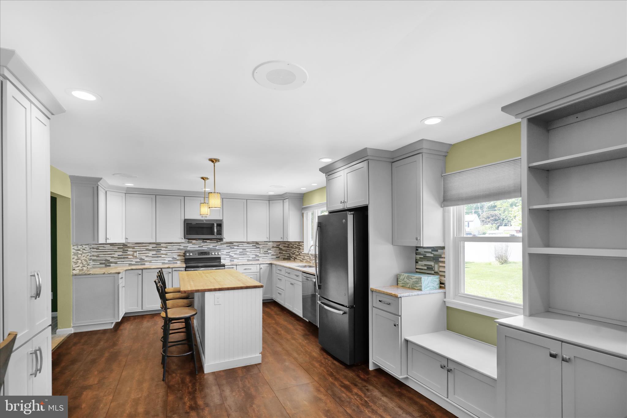 LEESPORT GARDENS - Residential